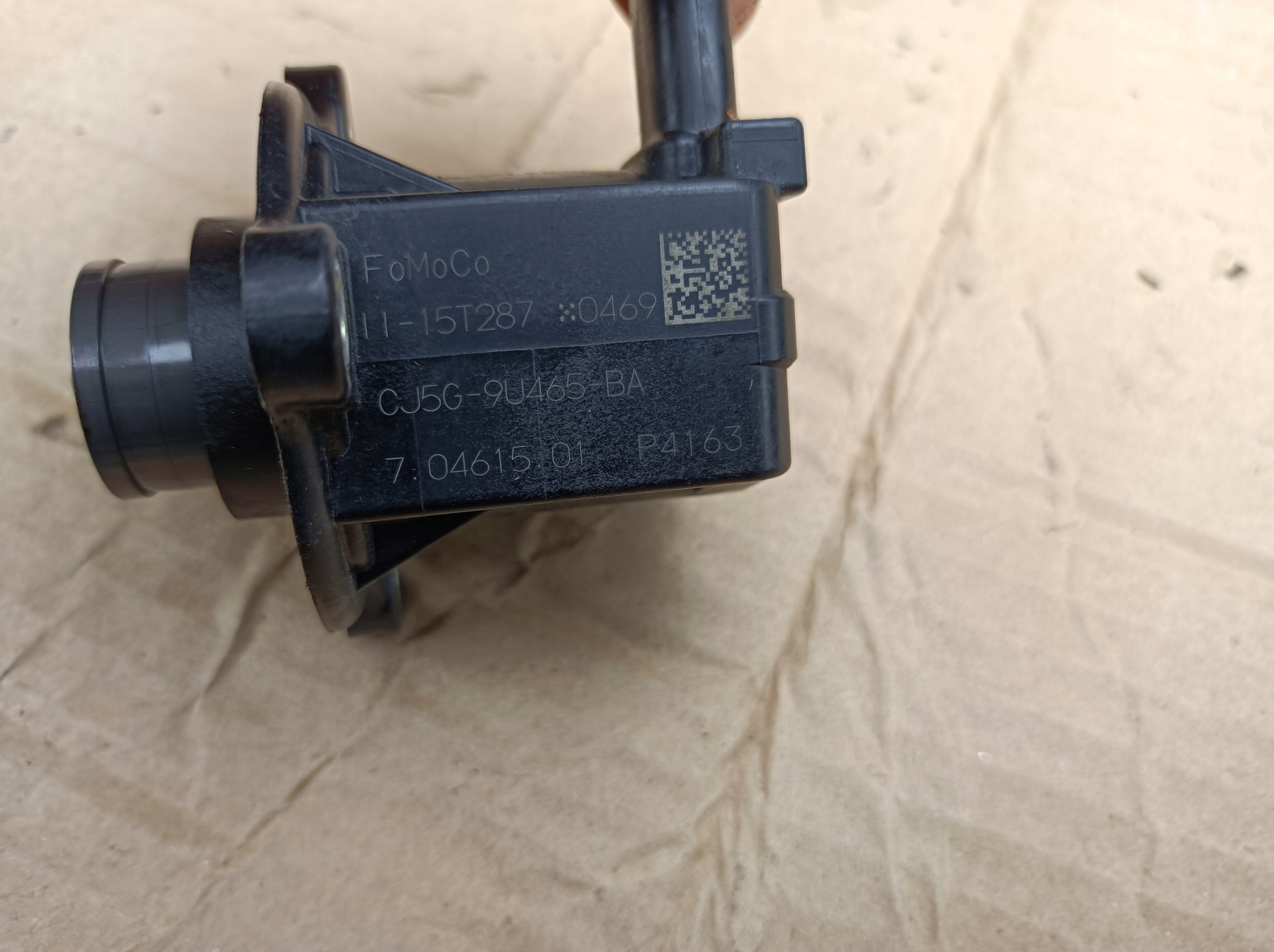 Ford OE CJ5G-9U465-BA Датчик клапан