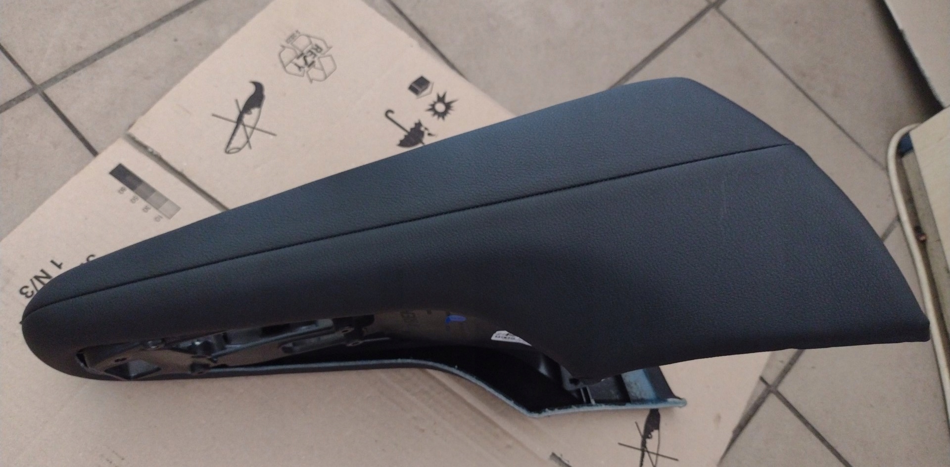 TUNEL mitte RENAULT CAPTUR II 969127906R