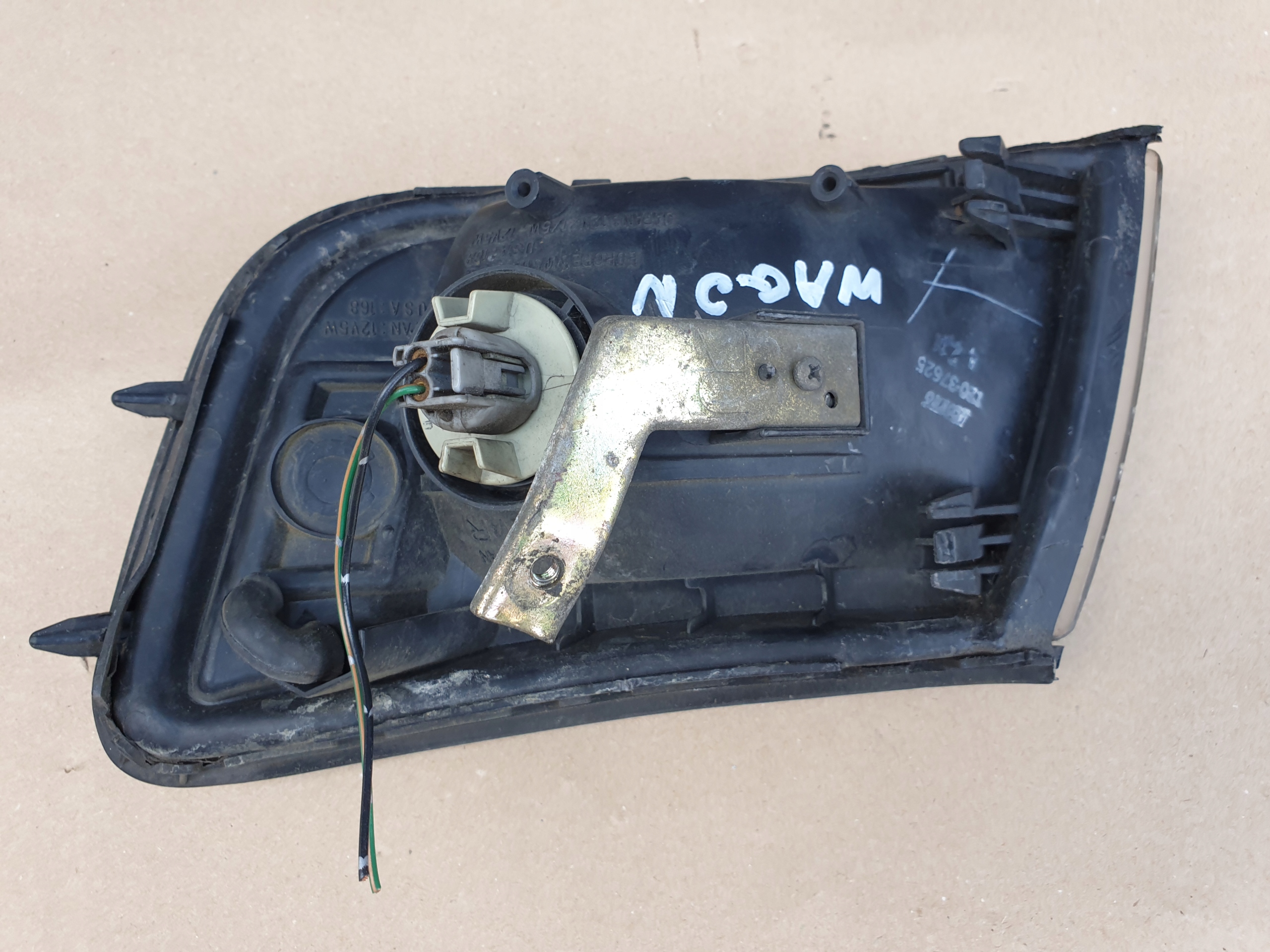 light POZYCYJNA front MITSUBISHI SPACE WAGON II OE