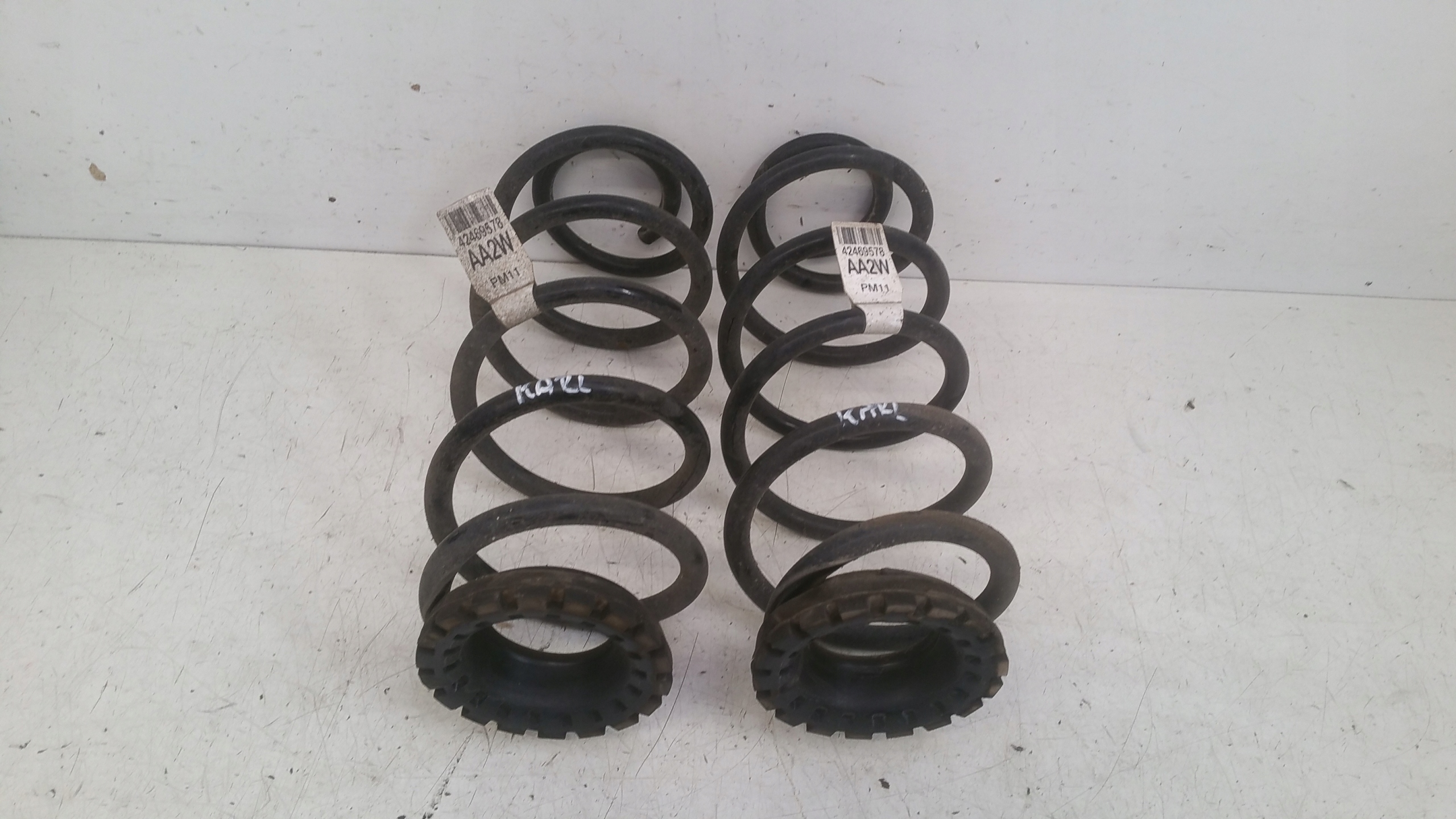 molle posteriore para 42469578 Opel Karl