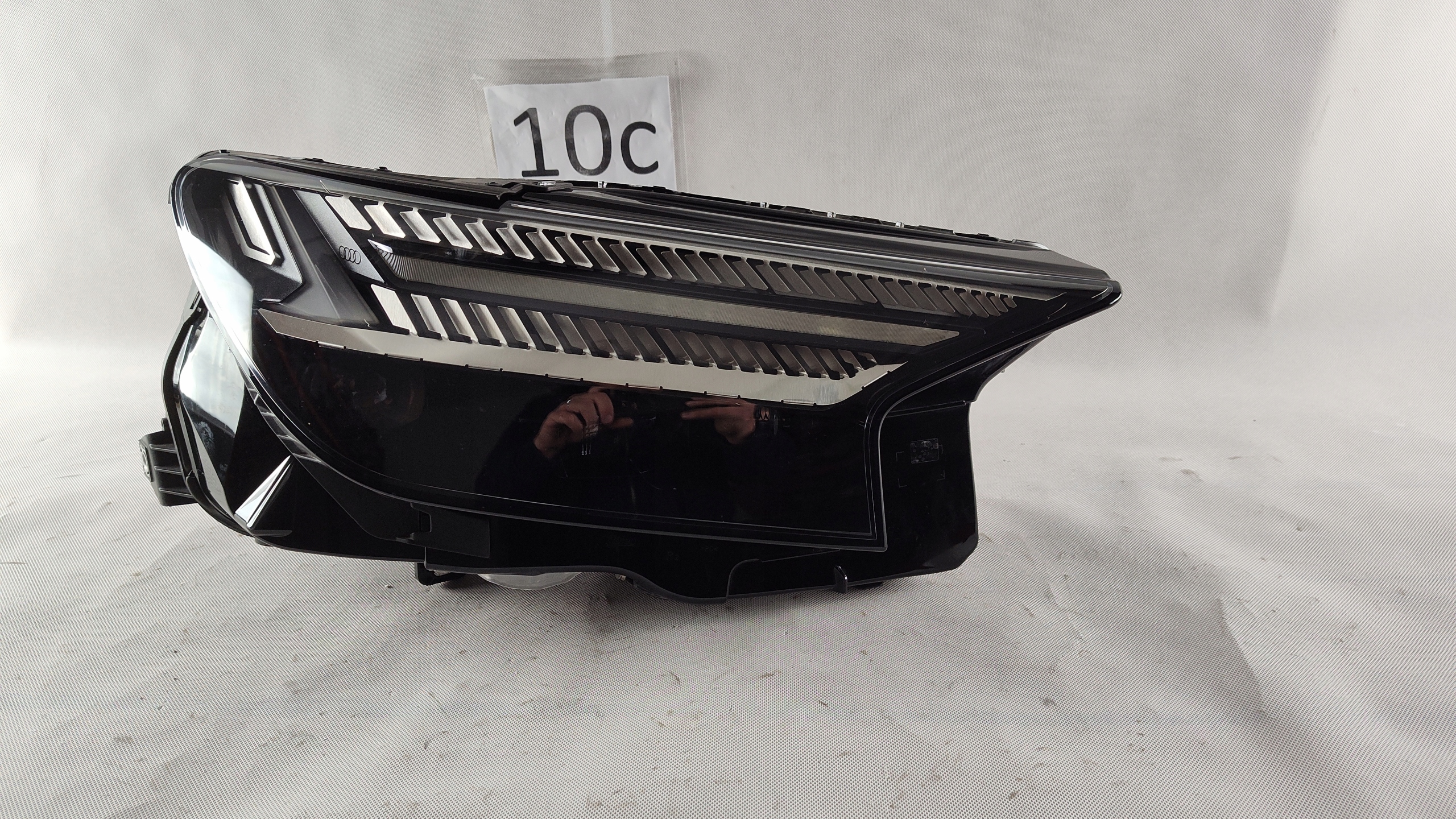 AUDI Q4 Е-ТРОН Е ТРОН ПОВНИЙ КОМПЛЕКТ LED МАТРИКС ПРАВИЙ ФАРИ ФАРА ПРАВА