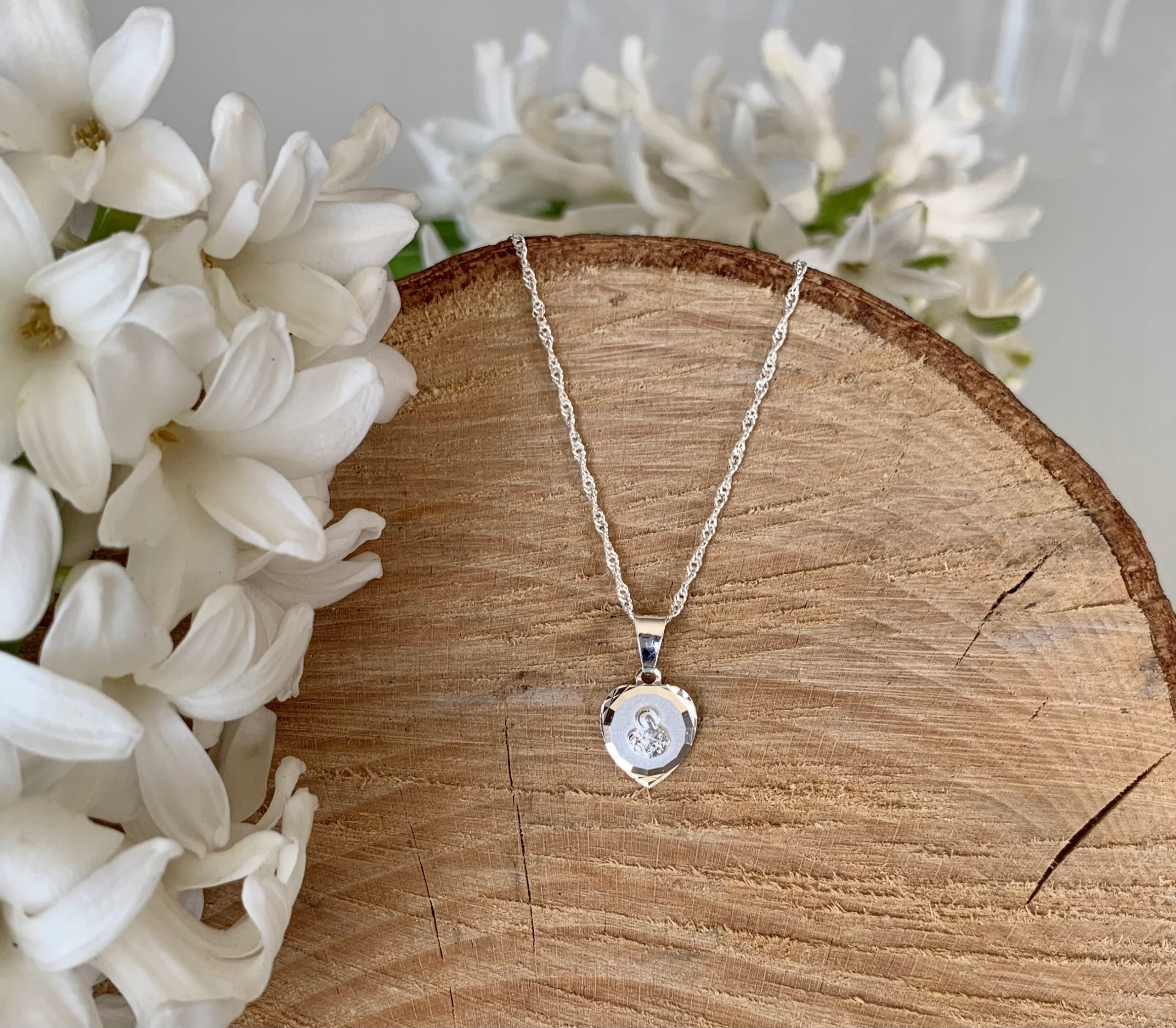 SREBRNY ŁAŃCUSZEK KOMUNIJNY I MEDALIK SERCE KOMUNIA CHRZCINY SREBRO 925 Kod producenta AFF7-469D5