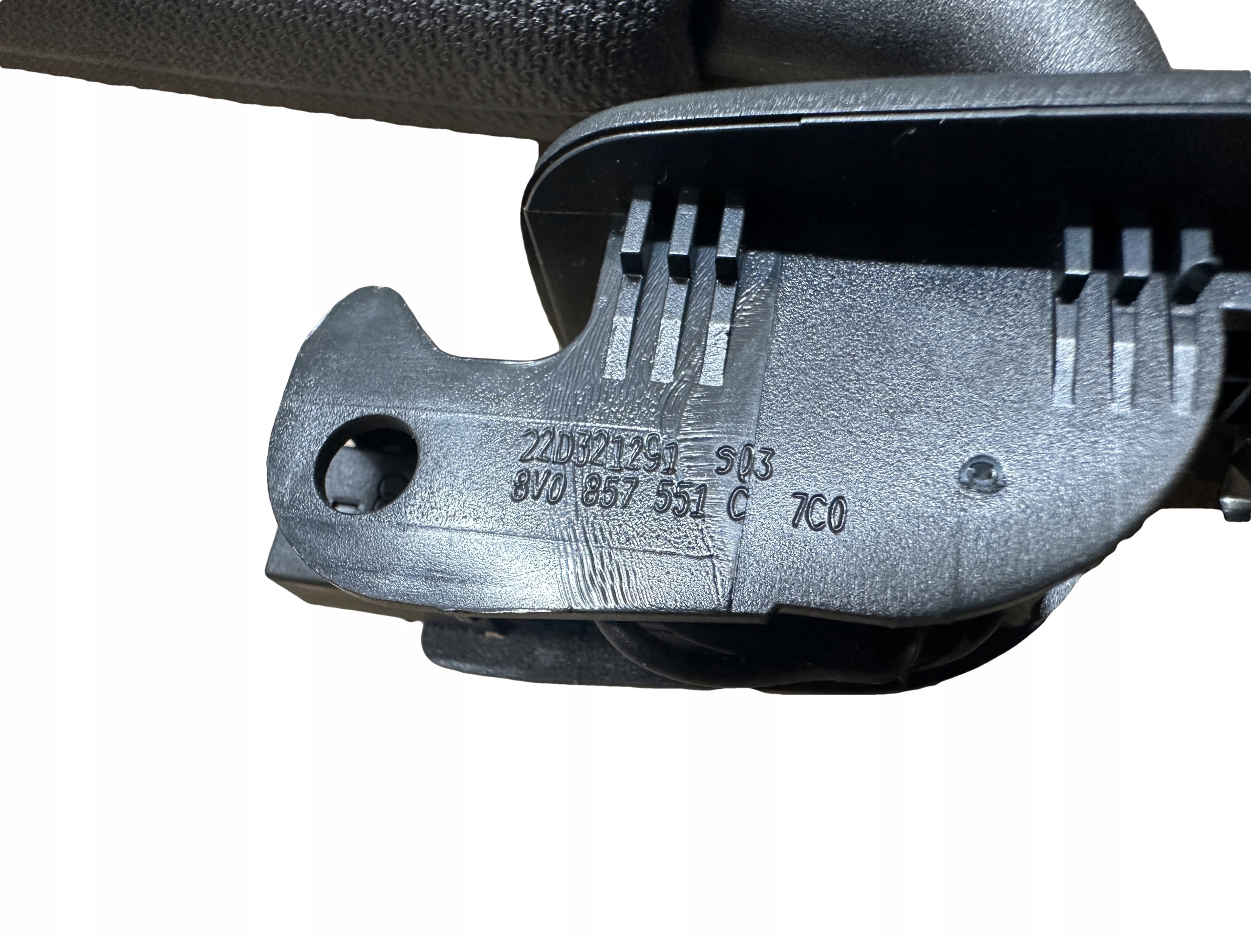 AUDI A3 8V cover PRZECIWSLONECZNA left 8V0857551C