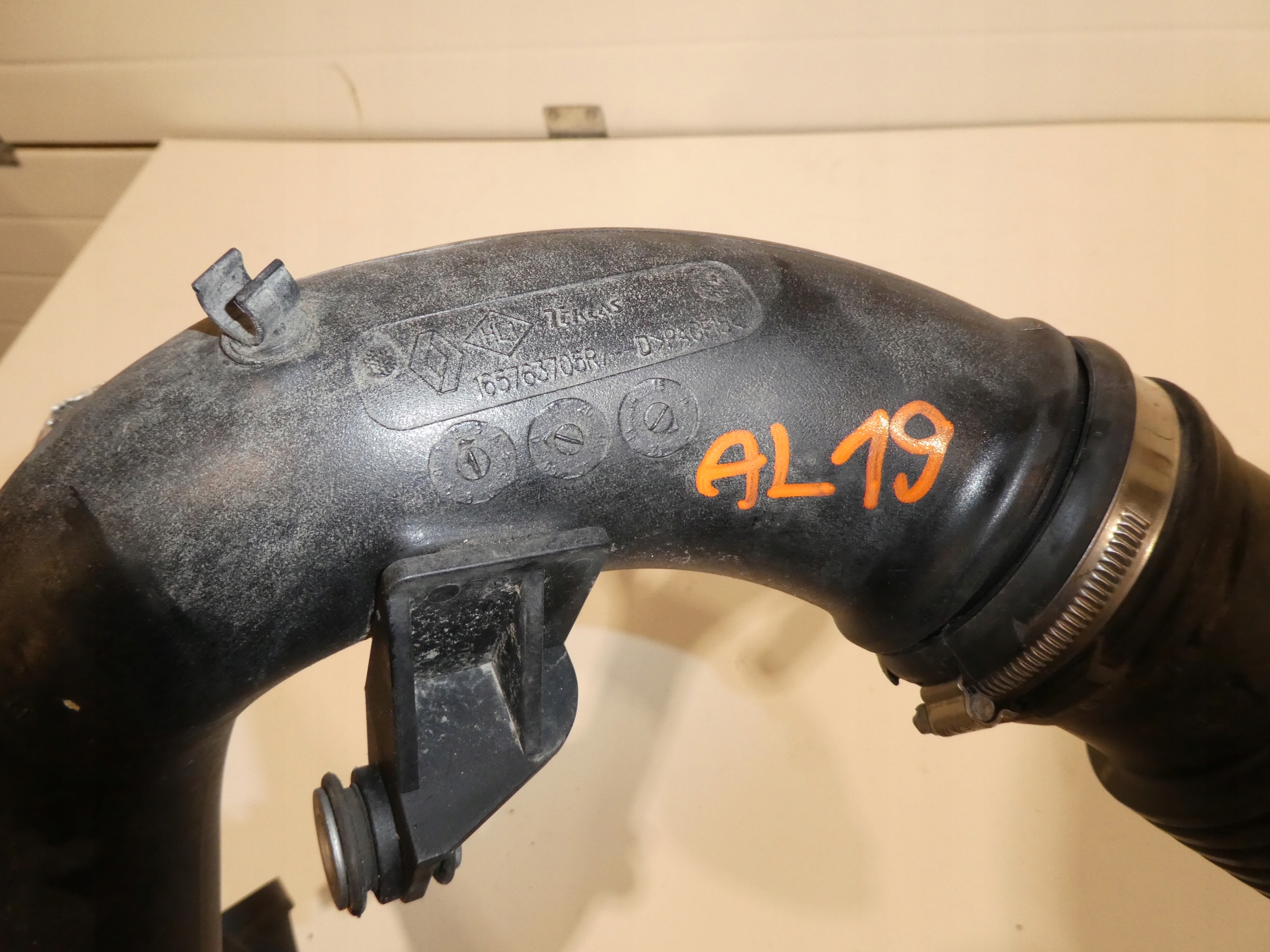 pipe TURBO RENAULT MASTER 2.3 DCI 165763705R