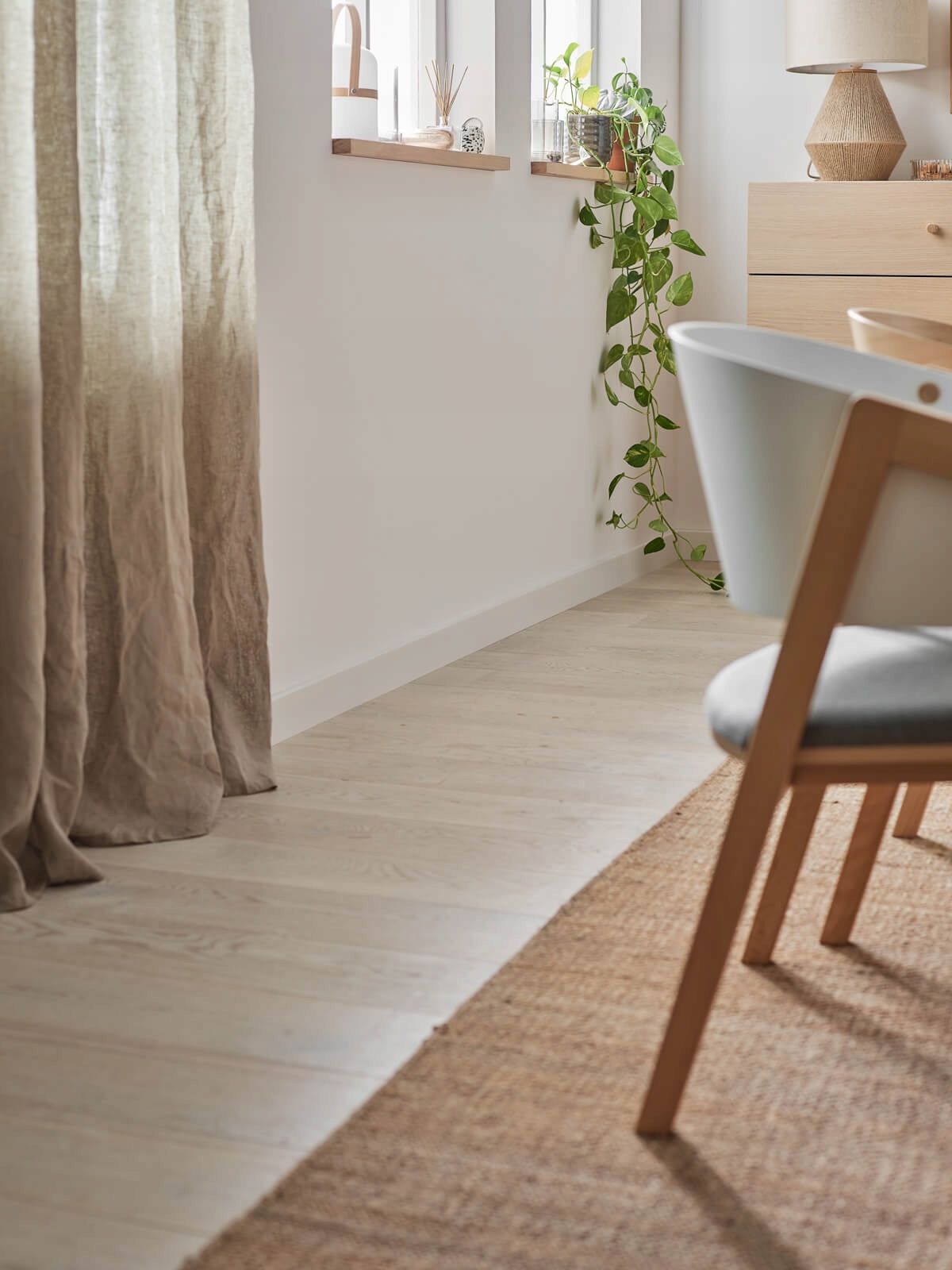 BEŻOWOSZARA MATOWA LISTWA listwy przypodłogowa PCV 8 cm ESP203 VOX ESPUMO Kolekcja Espumo