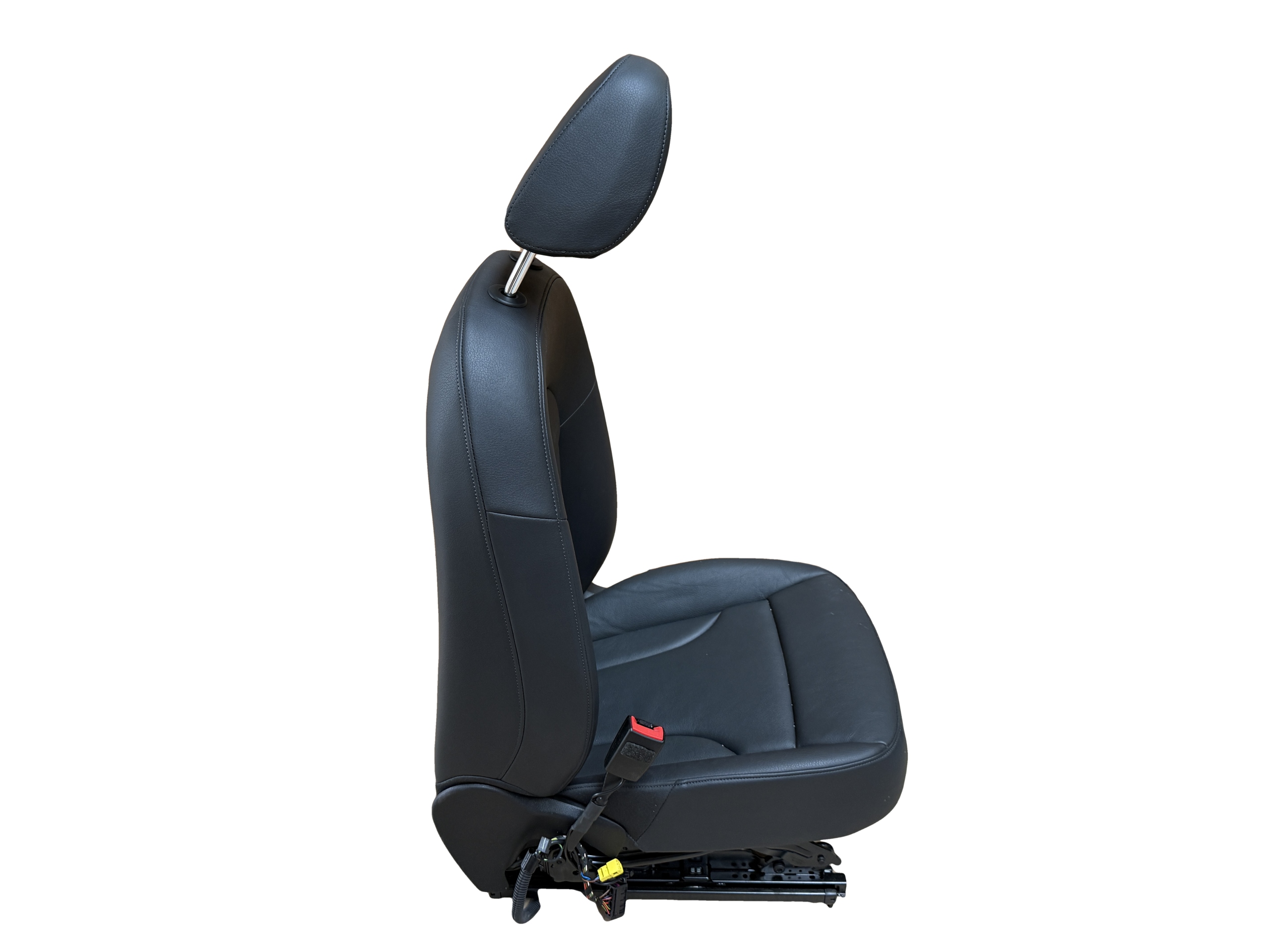AUDI Q3 8U seat driver´s leather