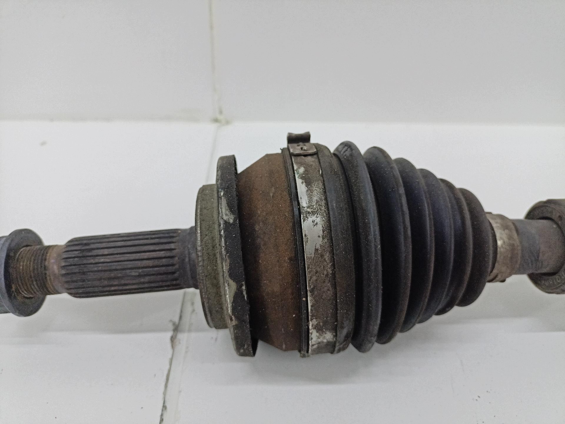 semi-axis front left side Toyota Avensis 3 T270 facelift ZRT272W 2012