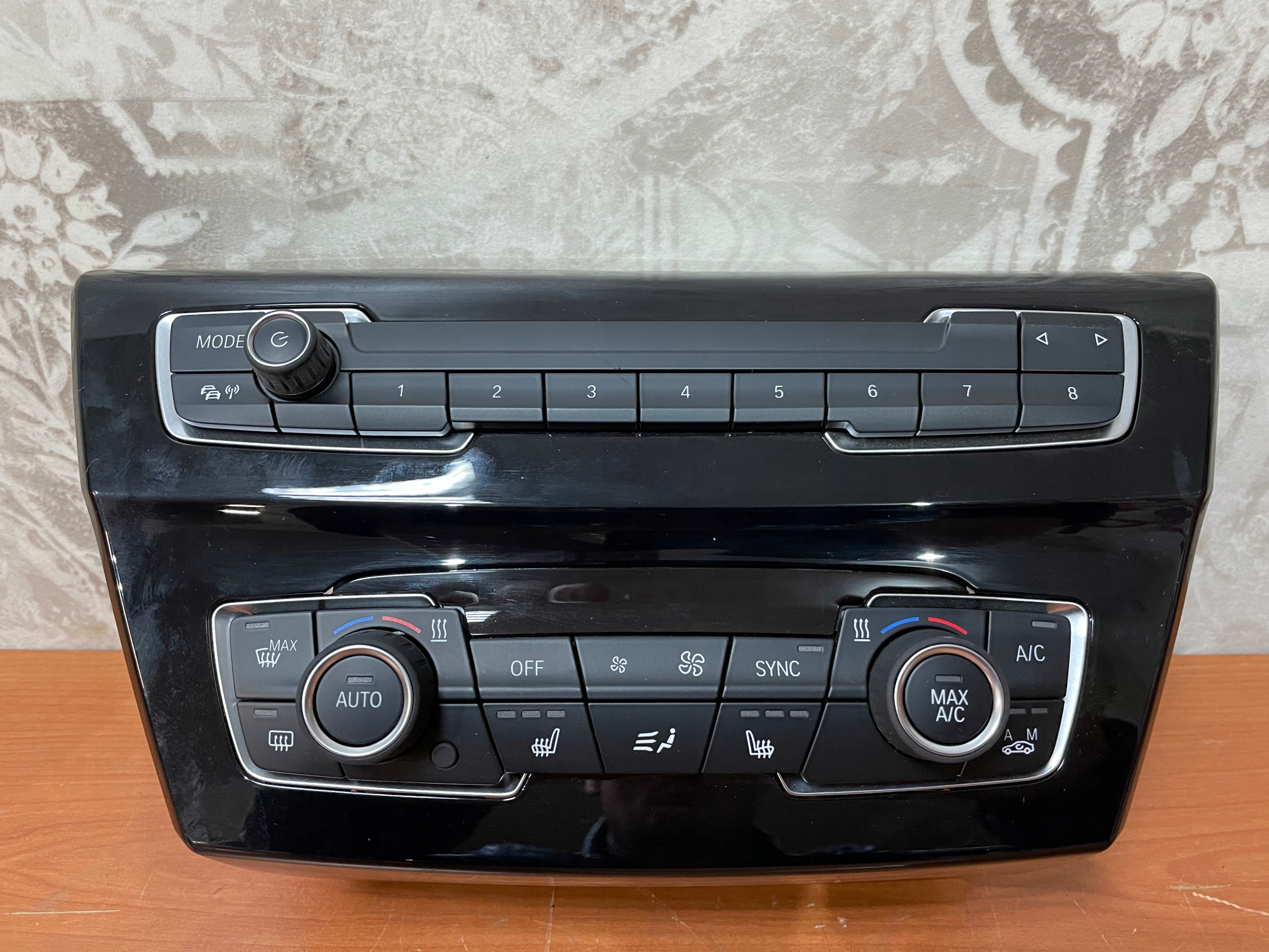 9371457 - Панель радиоприемника кондиционера BMW X1 F48 X2 F39