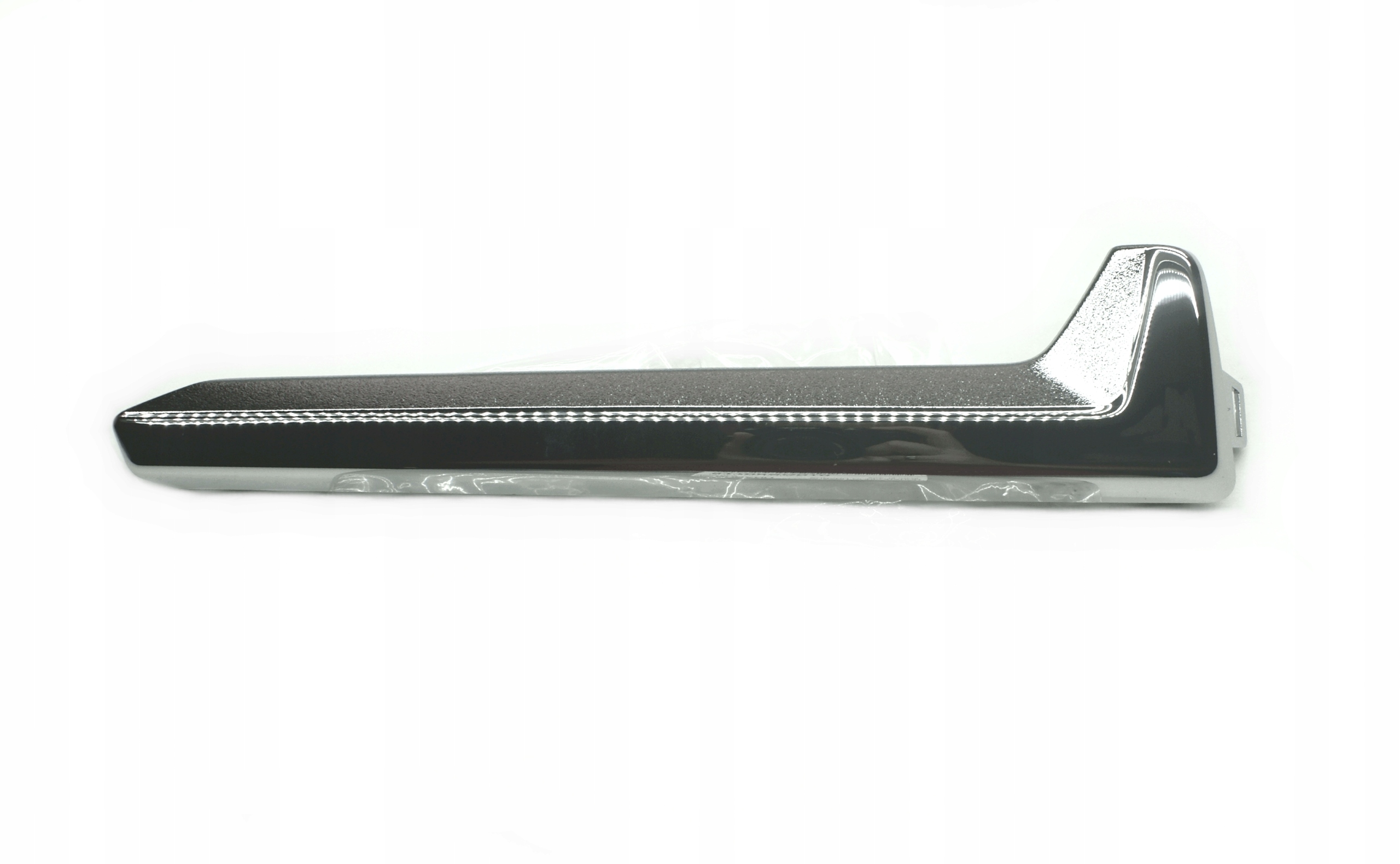 57708SG010 - НАКЛАДКА БАМПЕРА ЛІВА SUBARU FORESTER IV 2015-2019