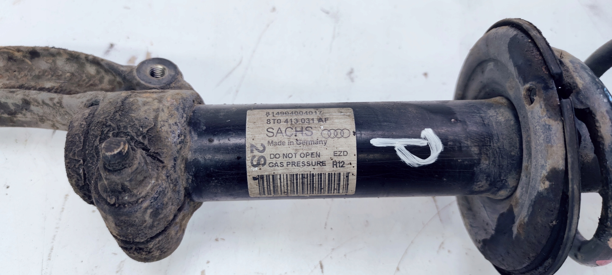 shock absorber right front AUDI A4 B8 A5 8T0413031AF