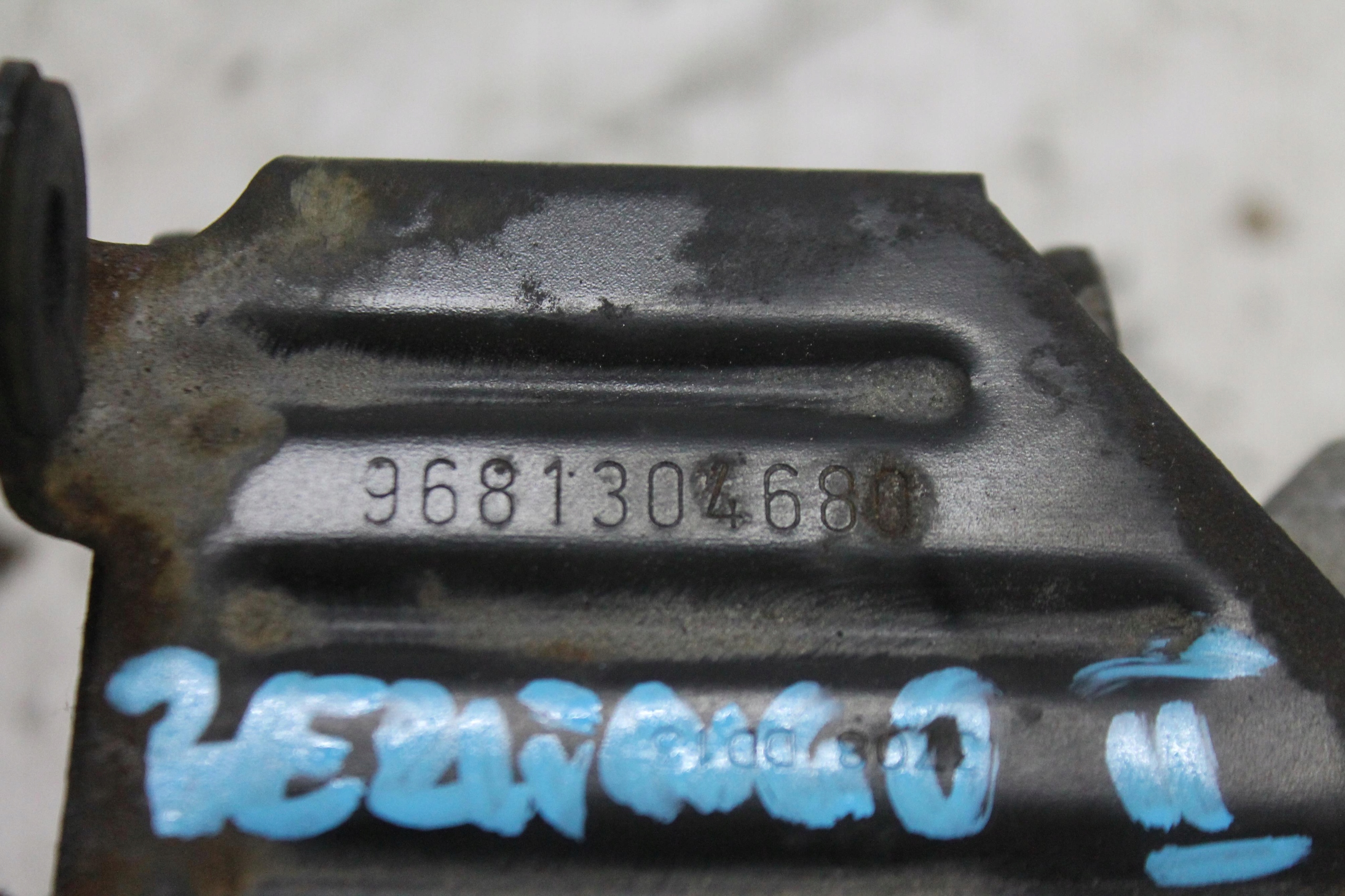 holder engine mount 9681304680 PARTNER II BERLINGO II 1.6 HDI 08-12