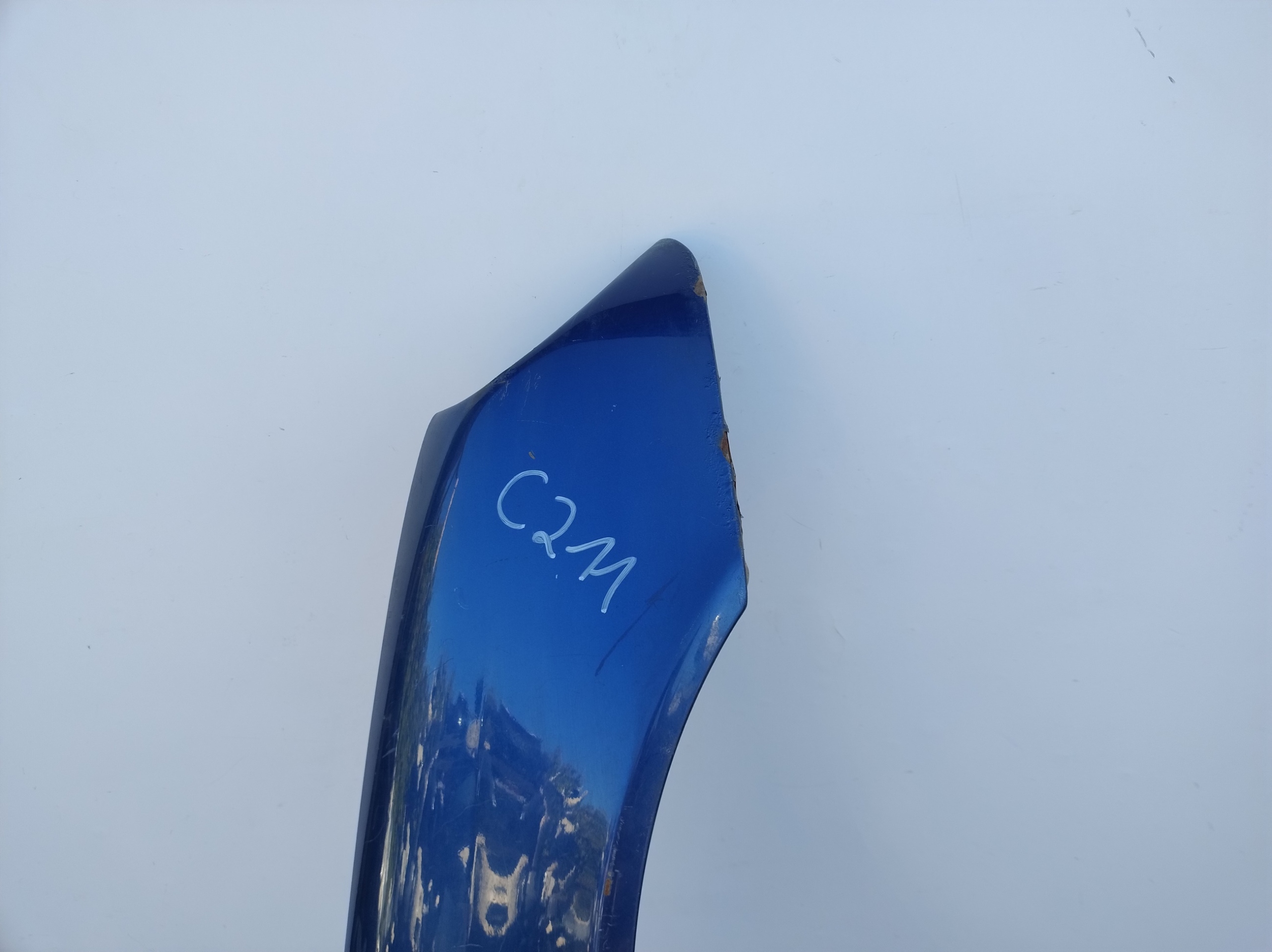 MERCEDES C-class W203 right fender front 2038800818 C211