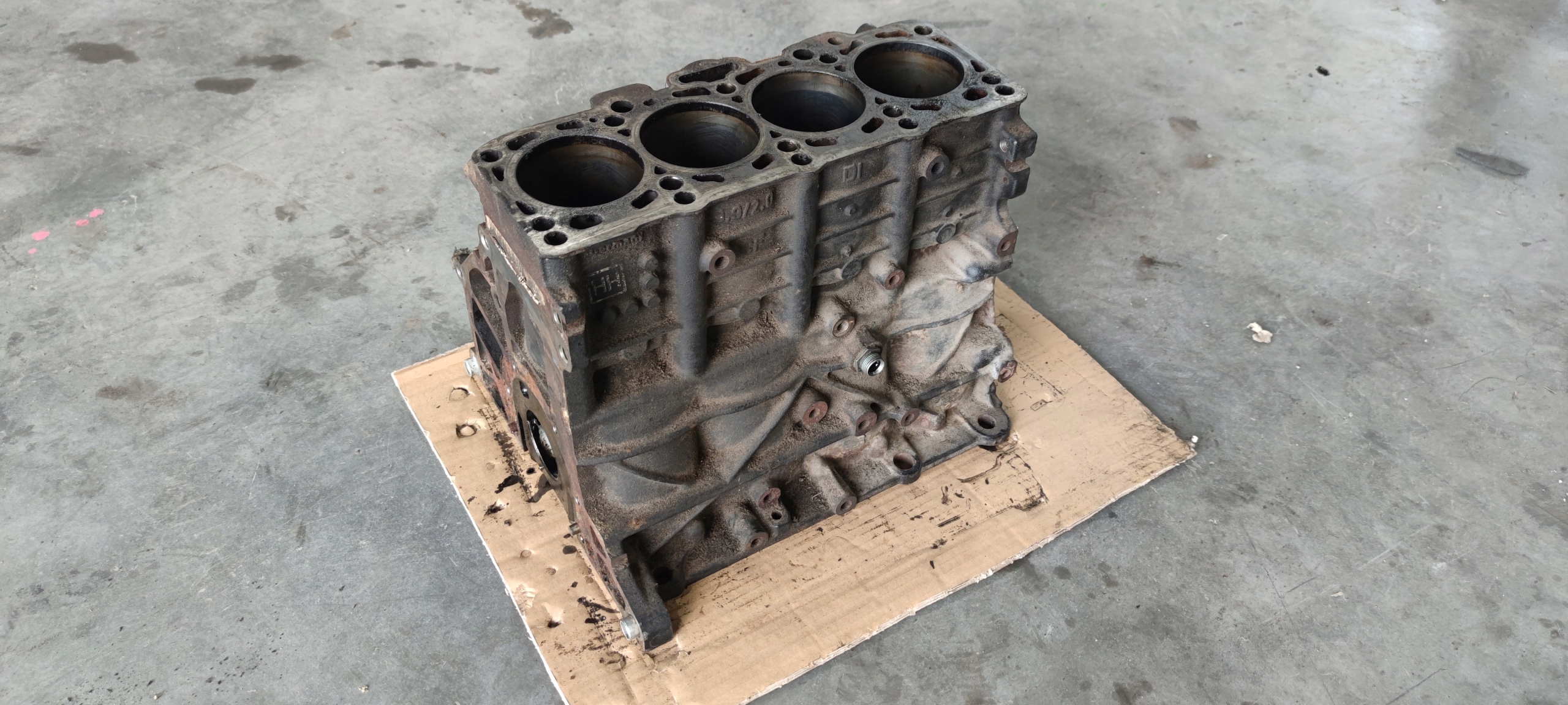 BLOK Motore AUDI VW SEAT BKD 1.9 2.0 TDI 038021CF