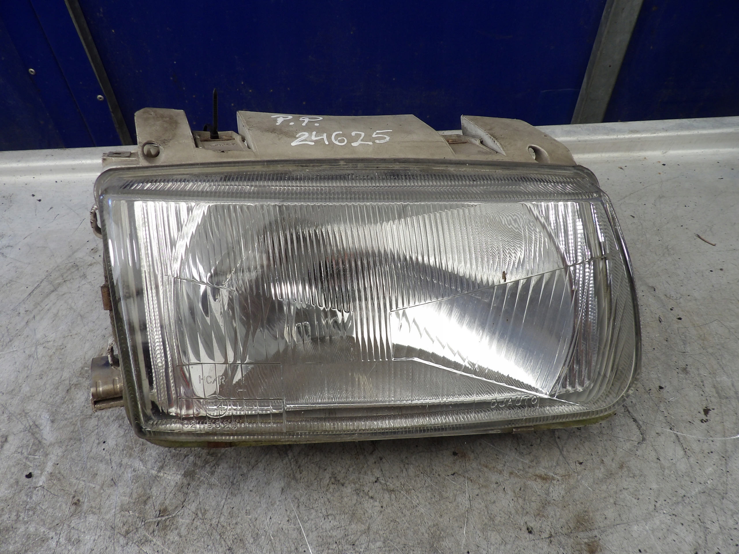 VW Polo III light front right 96249600