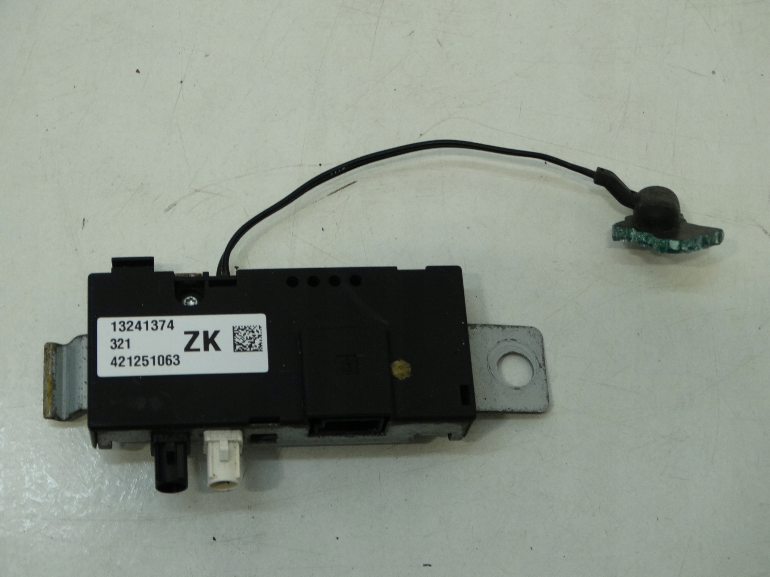 antenna amplifier OPEL INSIGNIA A 2008-2017R. 13241374