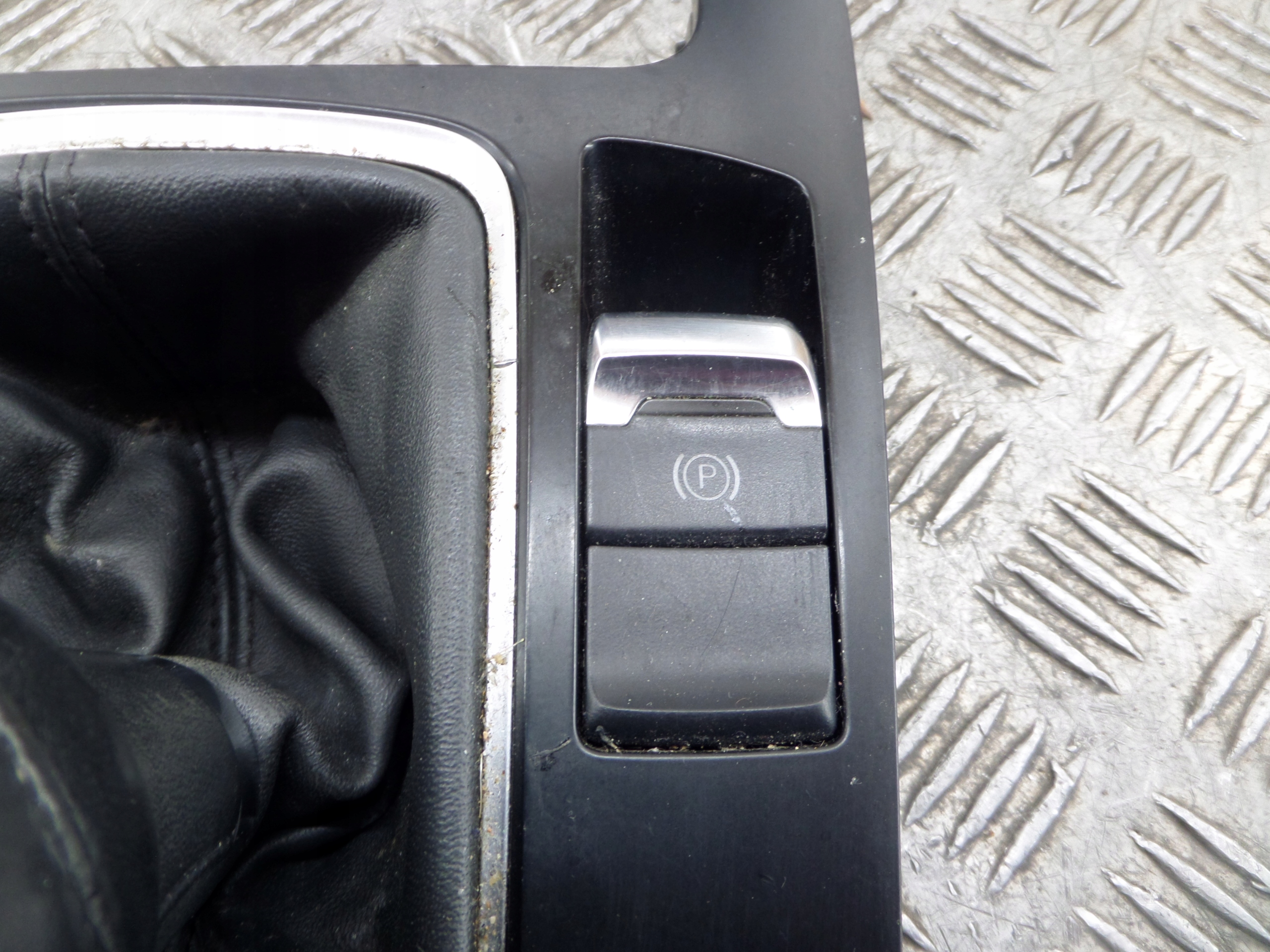 Pomello ghetta PANEL ESP AUDI Q5 8K0864261