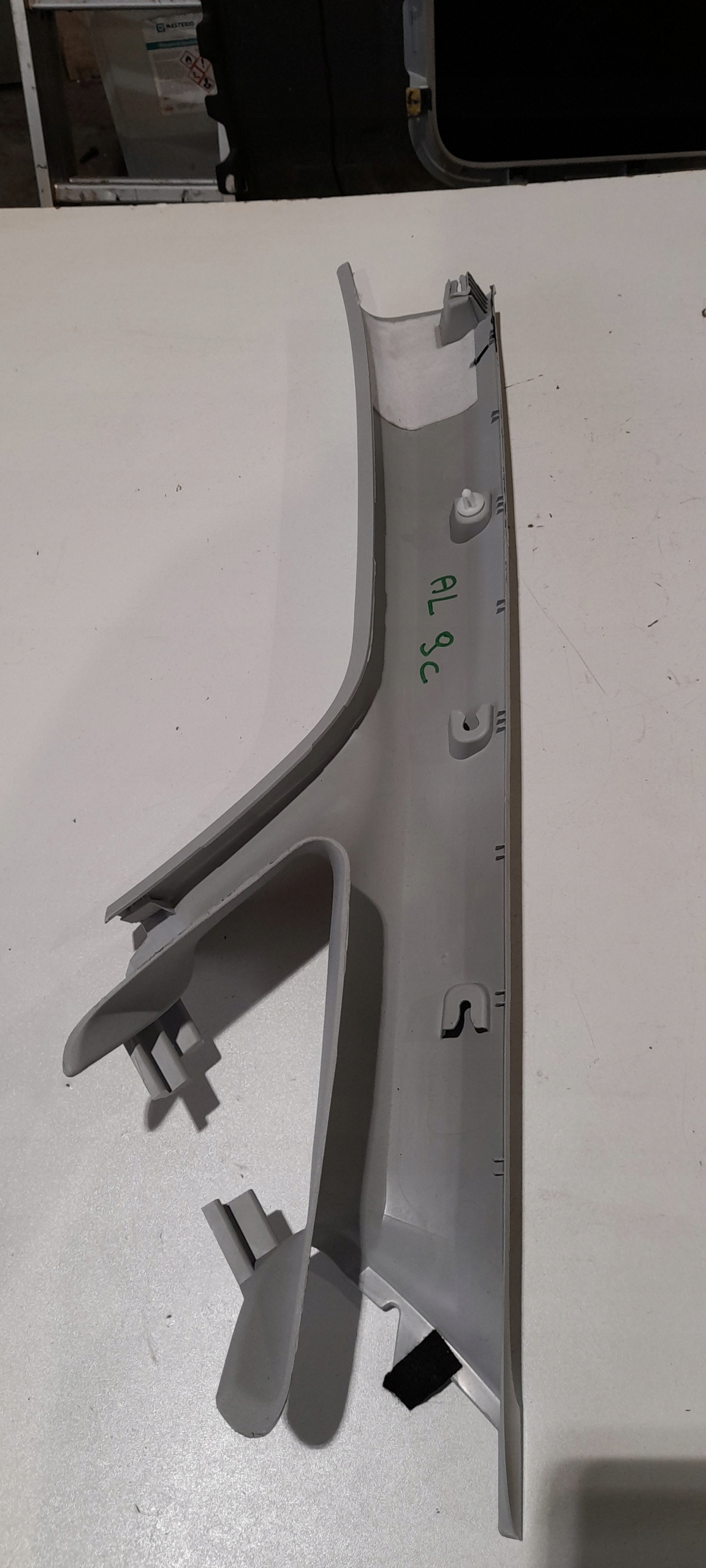 cover SLUPKA front right VW CADDY IV 2K5867234