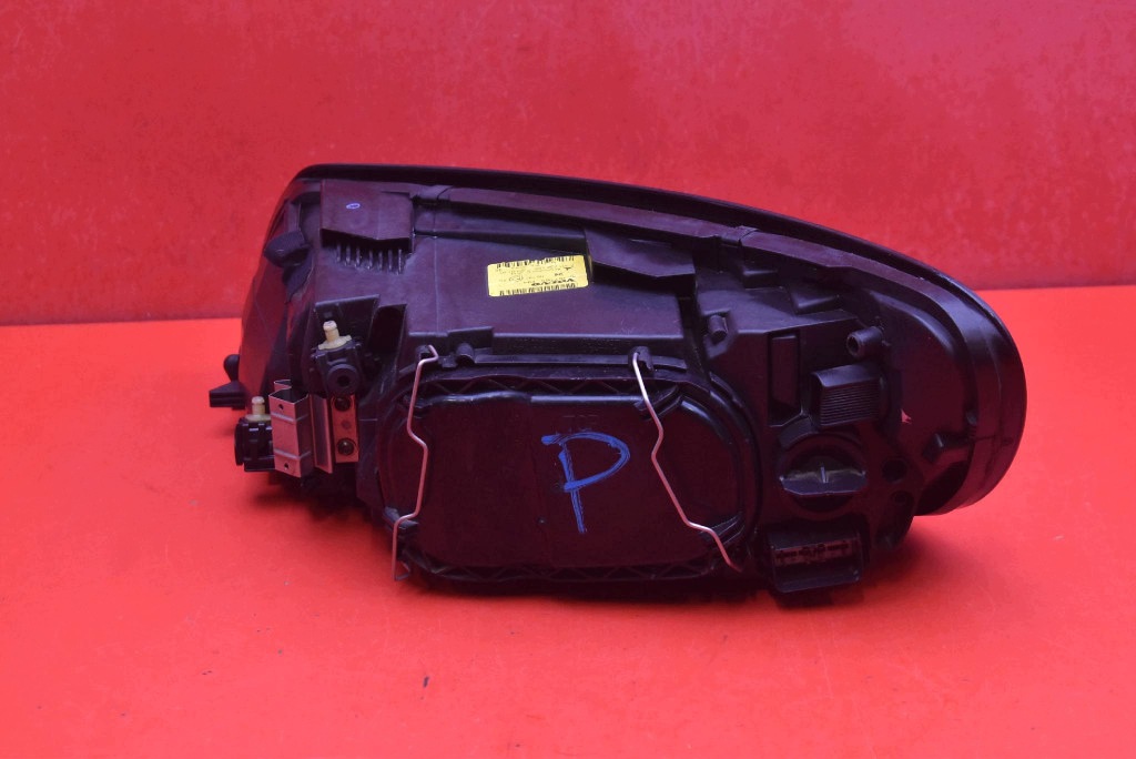 REFLEKTOR right light front lens EU 30657169 VOLVO C30 06-09