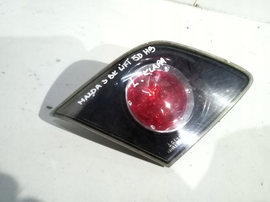 Mazda 3 BK HB lift light left rear part rear to the bonnet