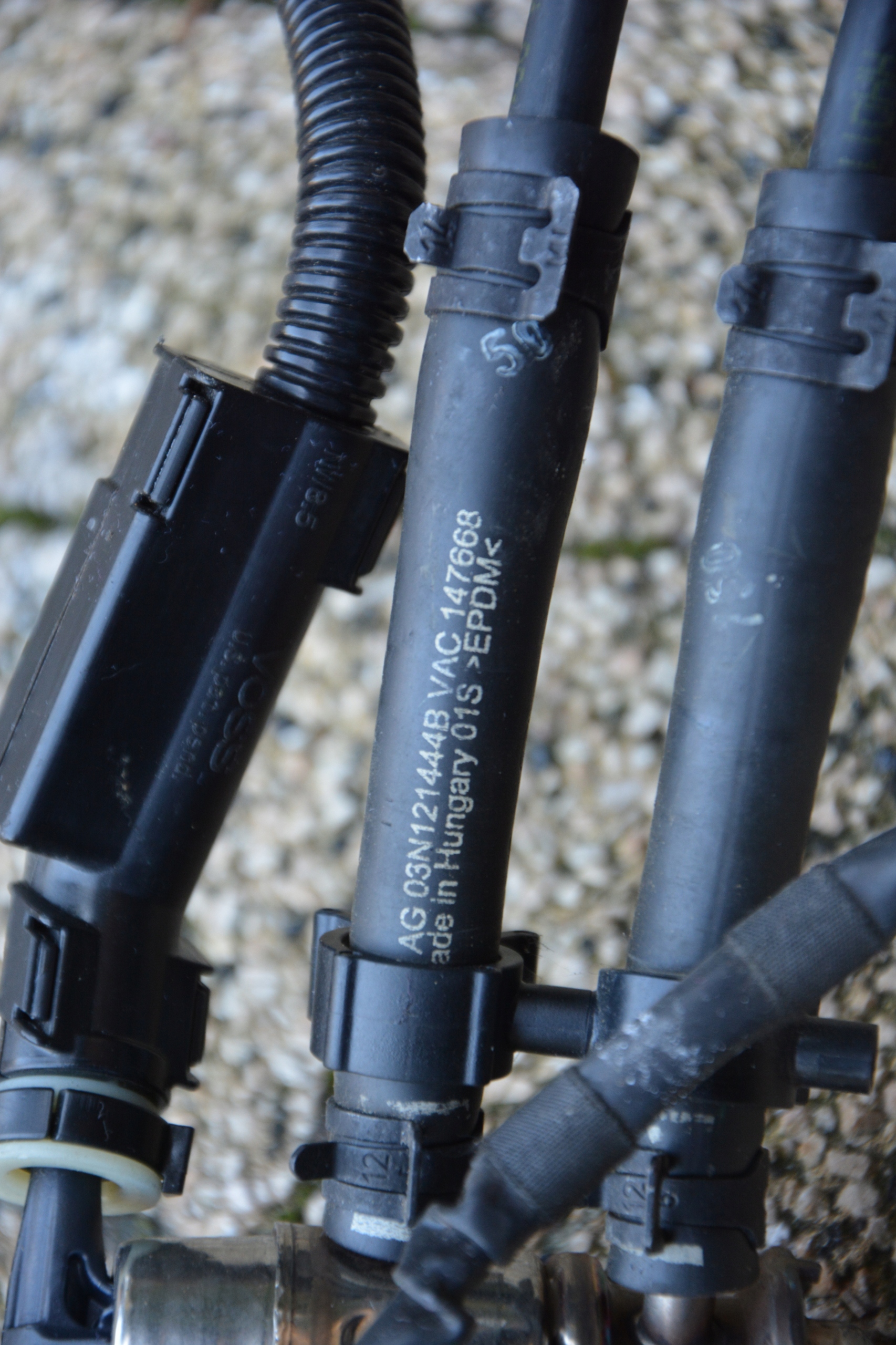 WTRYSKIWACZ ADBLUE VW 03N13111B Engine Type No information