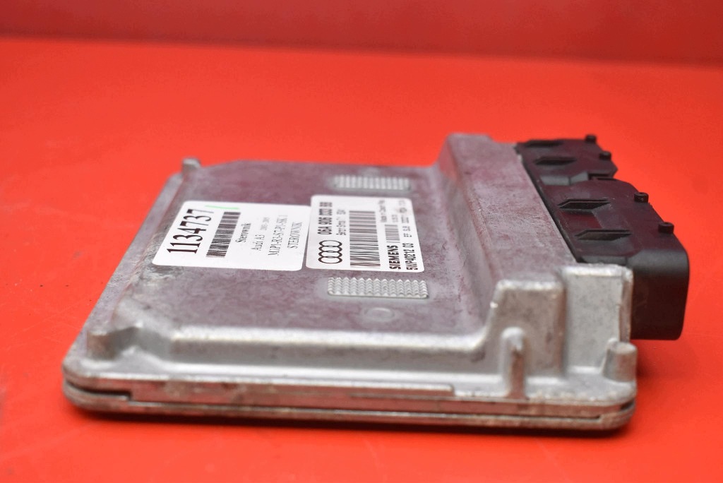 control unit computer of the engine 06A906033B AUDI A3 8P 1.6 8V 102 KM 03-05