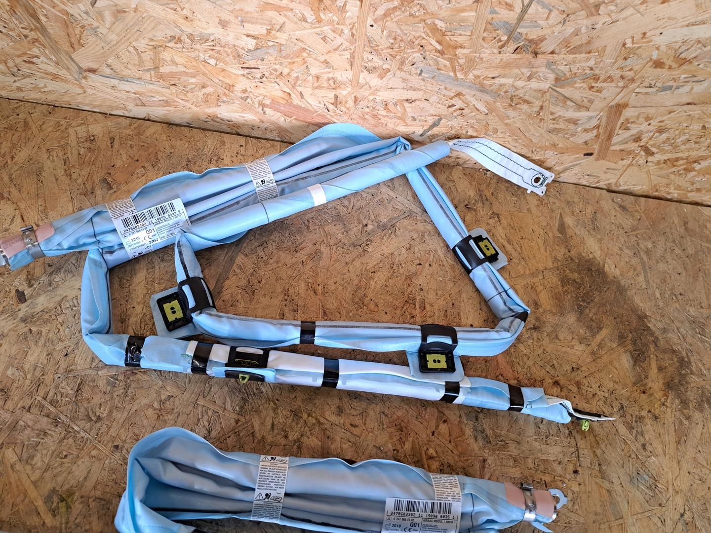 2478602402 - MERCEDES W247 B-клас подушка безпеки завісу лівий ORGINAL