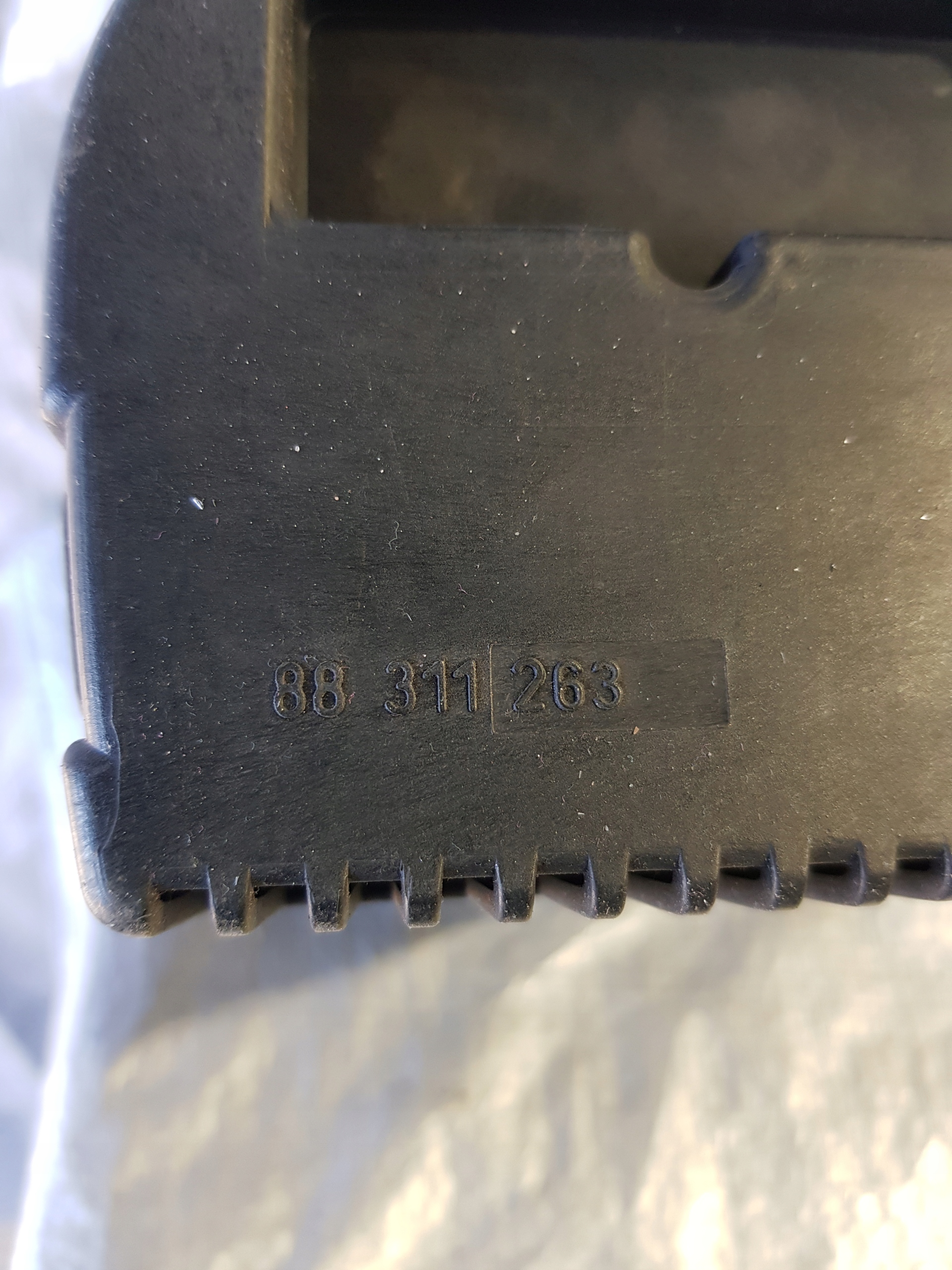 budiky Audi A8D2 4.4 V8 OE 4D0919033M