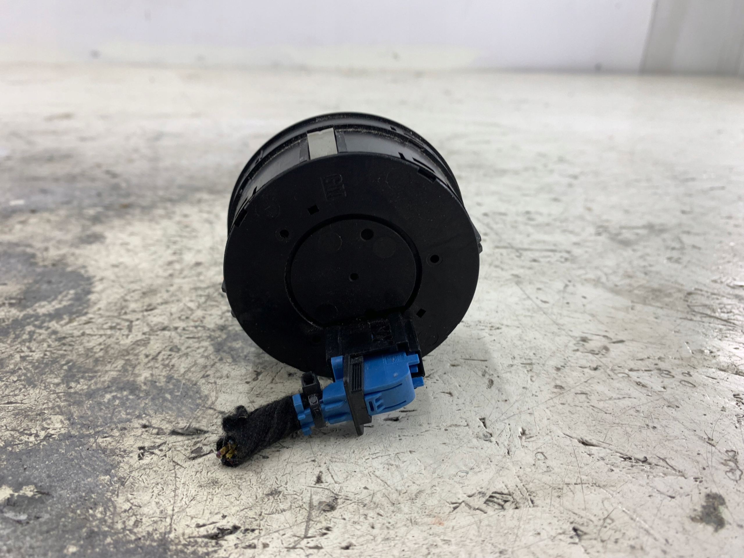 OPEL CORSA D interrupteur commande phares feux 13249396