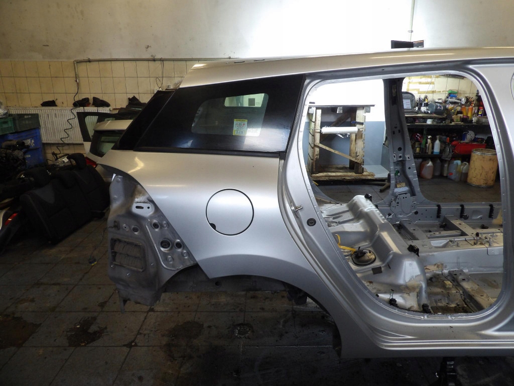 RENAULT CLIO 4 IV KOMBI parafango posteriore Destra TED69