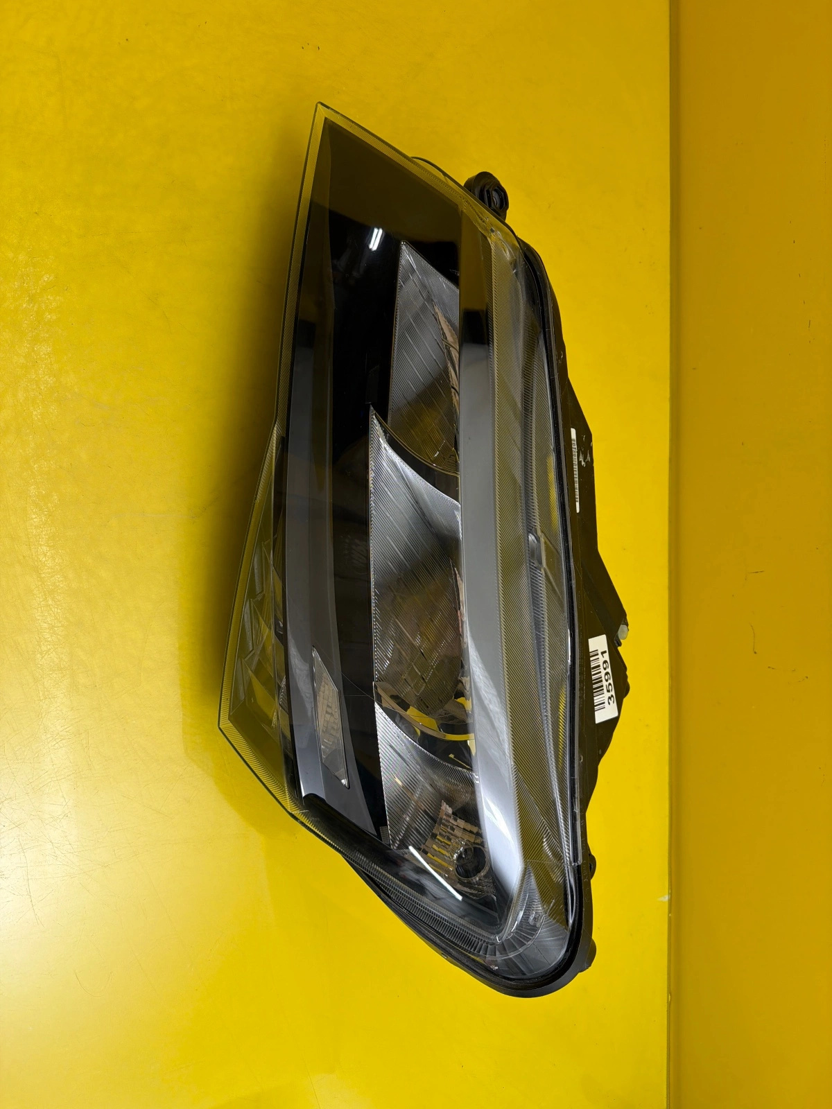 light left front Skoda Superb III 3 3V 2015- 3V1941015