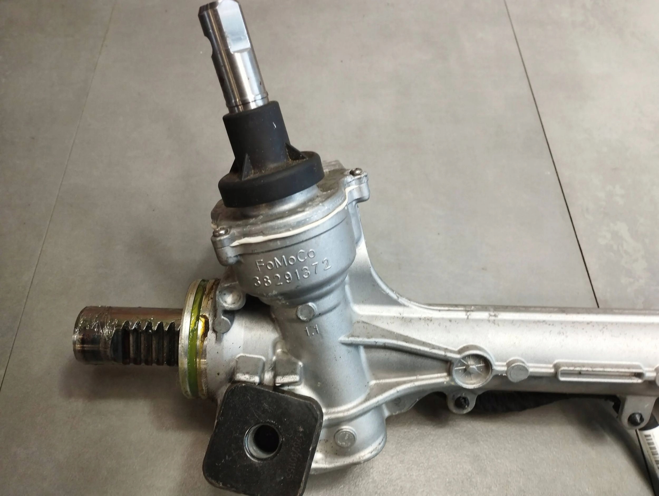 Volkswagen Amarok II servo control MB3C3D070EH