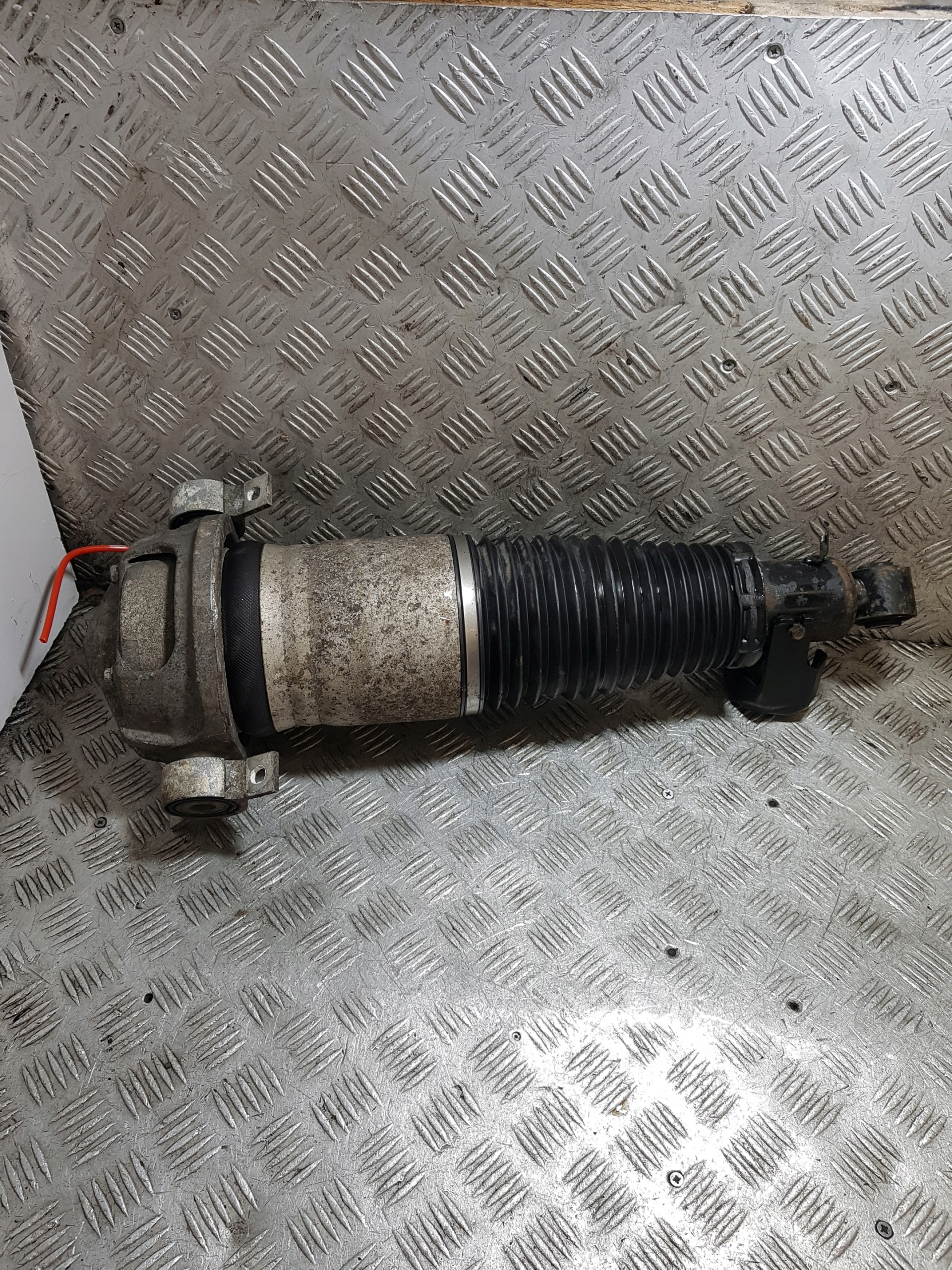 Stoßdämpfer PNEUMATYCZNY AUDI Q7 7L8616019C