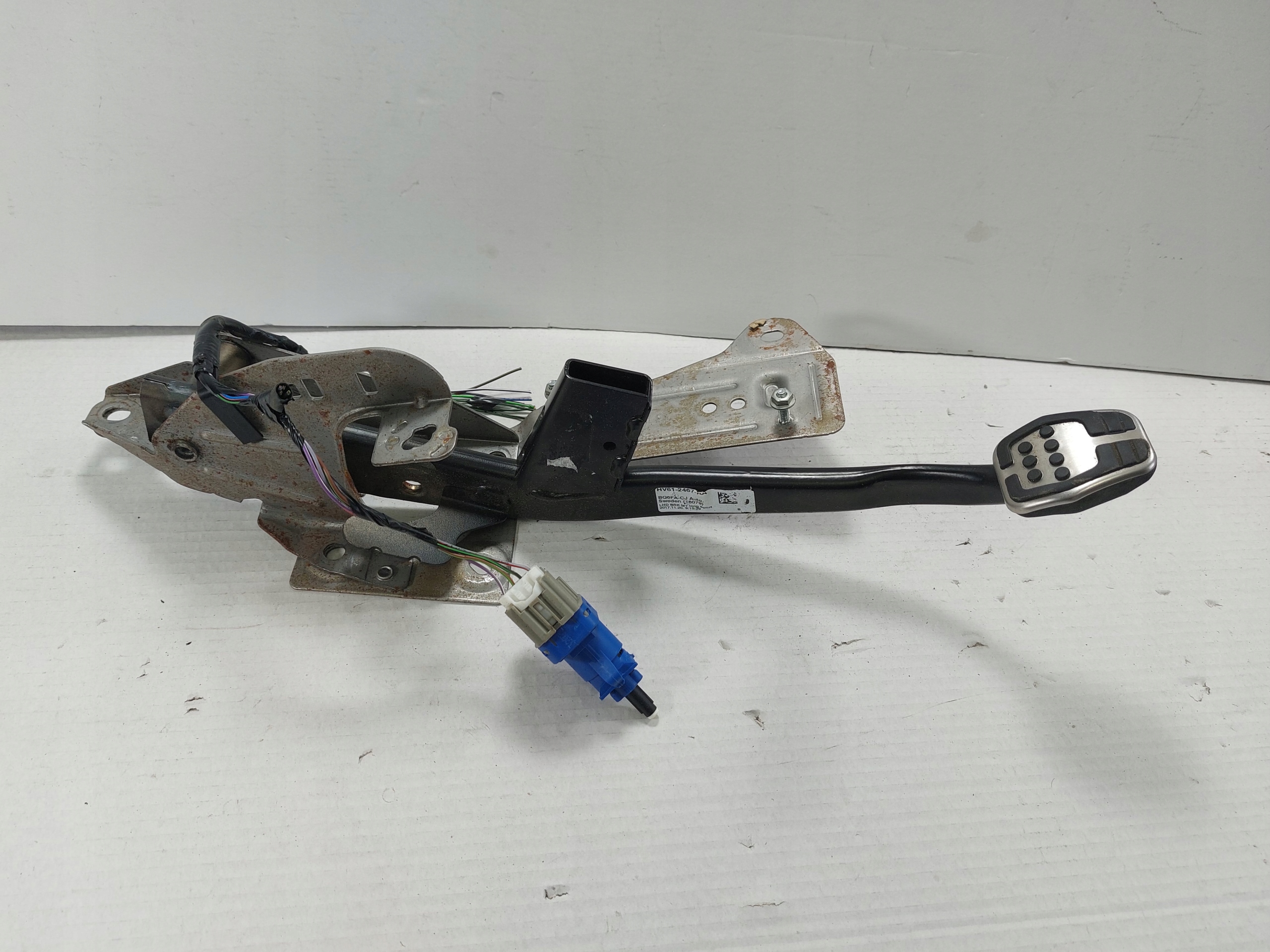 KUGA MK2 PEDAŁ SPRZĘGŁA HV61-2467-AA