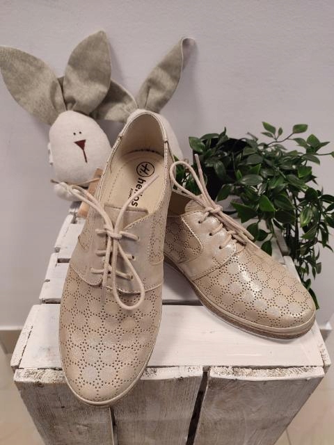 PÓŁBUTY NA KOTURNIE SKÓRA AŻUROWE WIOSNA HELIOS 36 Długość wkładki 23.5 cm