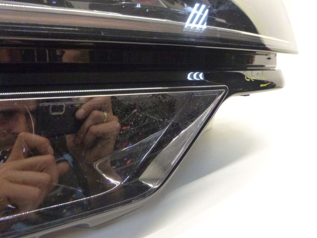 SKODA KAROQ FULL LED 17- light front right