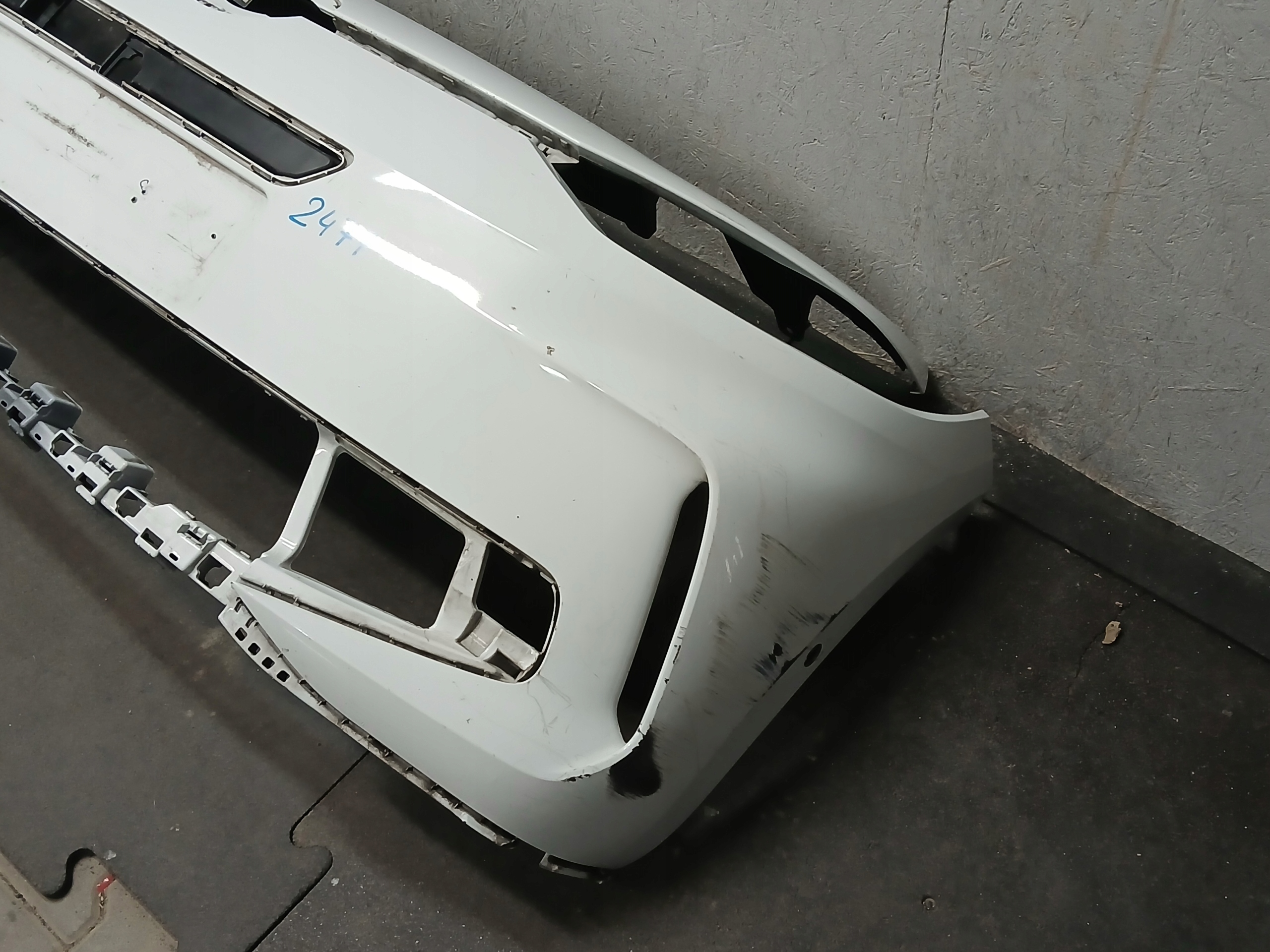 bumper front VW ID3 ID 3 ID-3 10A LIFT