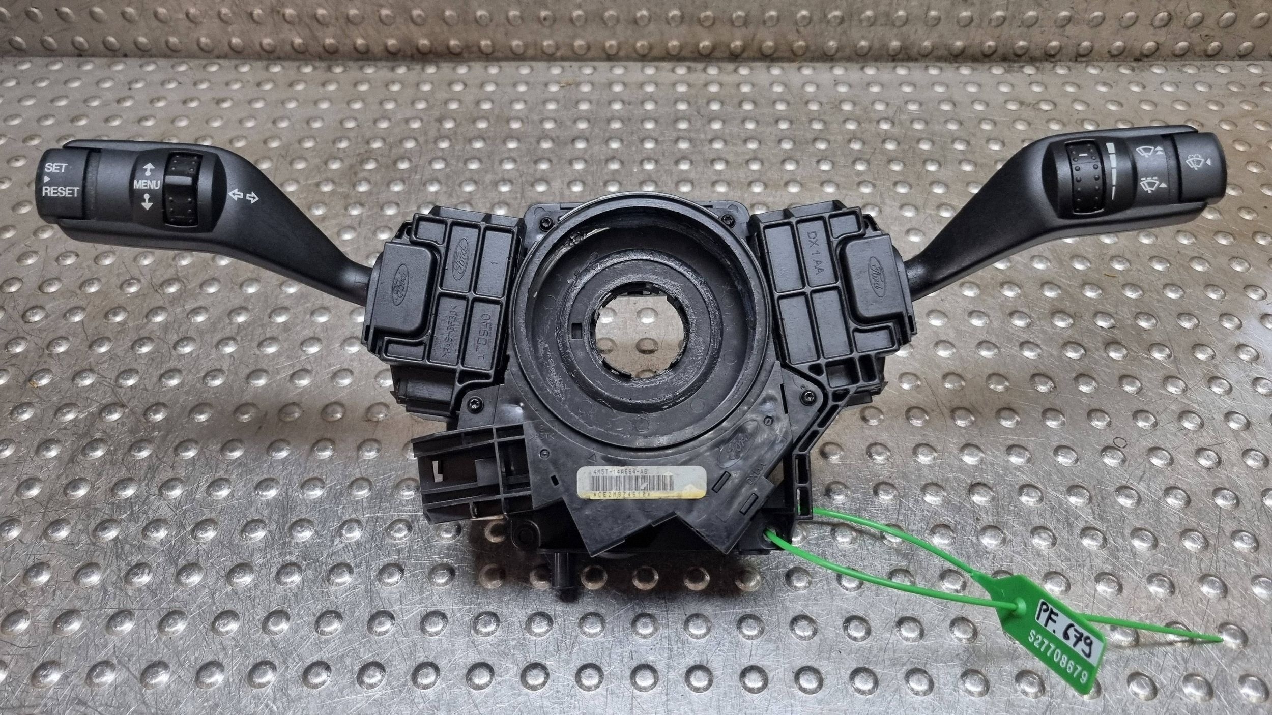 commodo commande levier commodo sous volant anneau 4M5T-13N064-HH FORD KUGA MK1 C-MAX MK1
