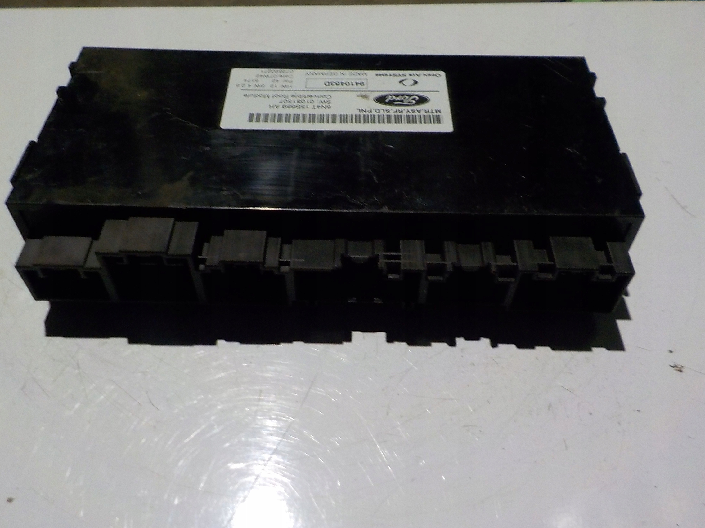 FORD FOCUS II modul skříňka BCM 6N4T 15B689 AH