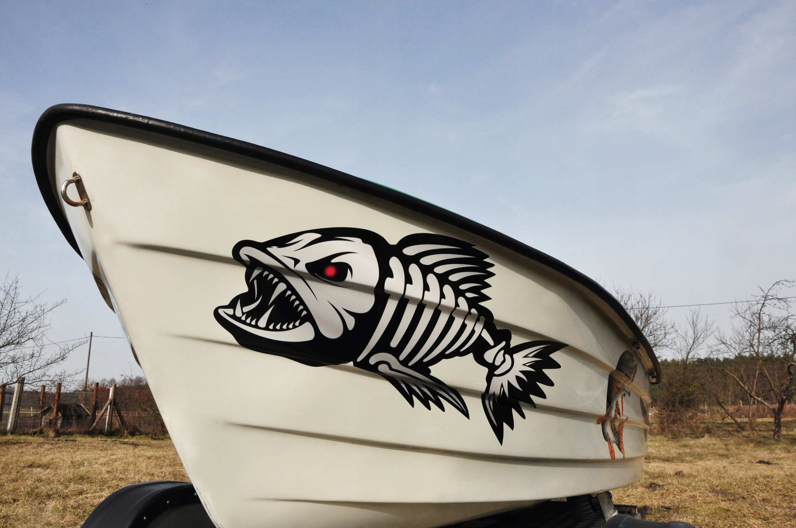 NAKLEJKA SANDACZ RYBY NA ŁÓDKĘ AUTO 45 cm + GRATIS Model ryba