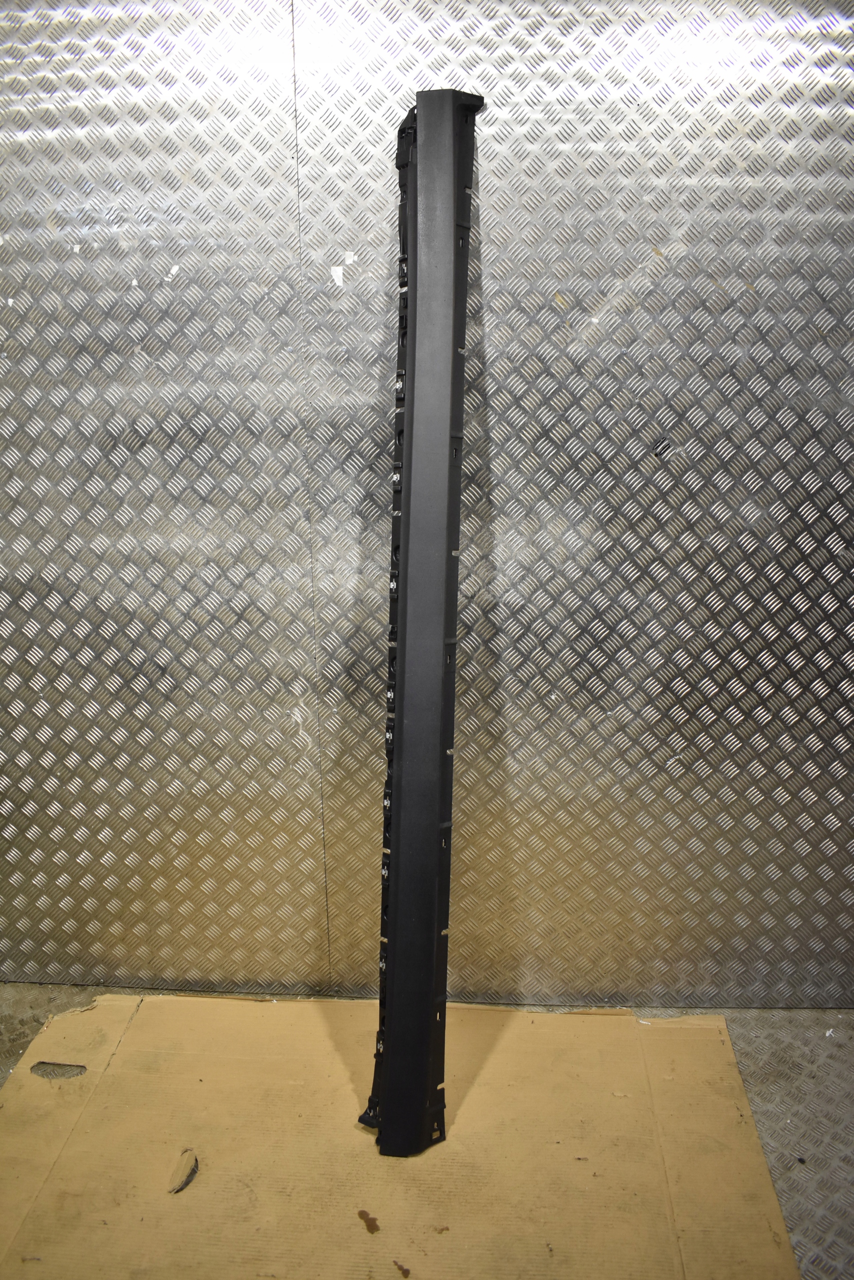 moulding threshold right PORSCHE CAYENNE 9Y 1