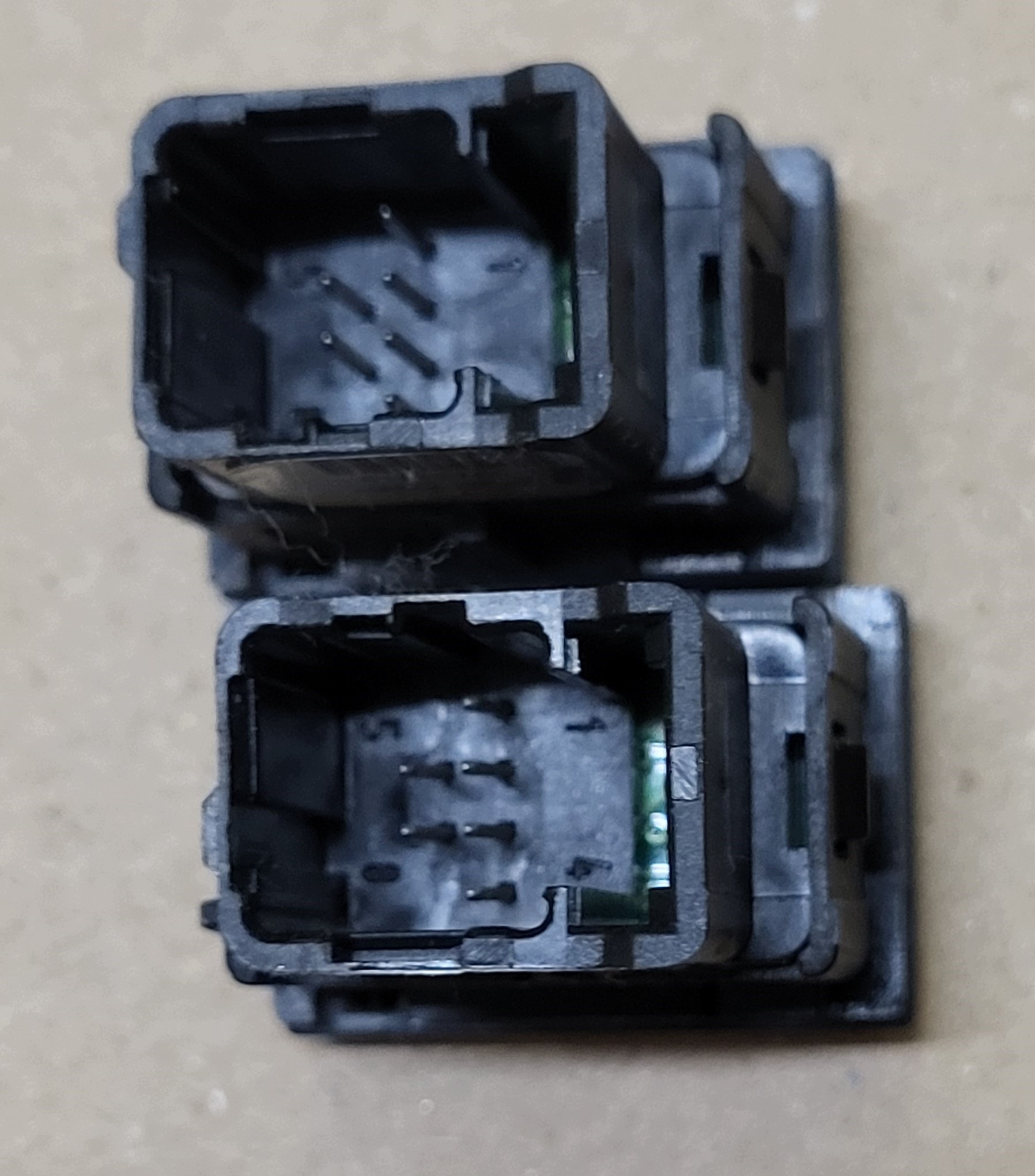 schalter hitzung sitz heck 2szt sitze JEEP GRAND CHEROKEE III WK1