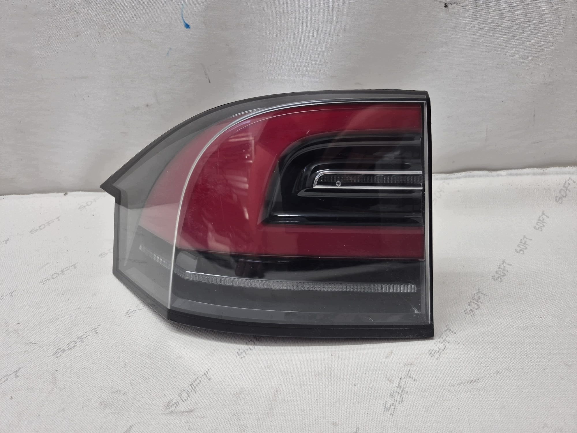 TESLA MODEL X 15- light left rear part rear 1034334-00-A
