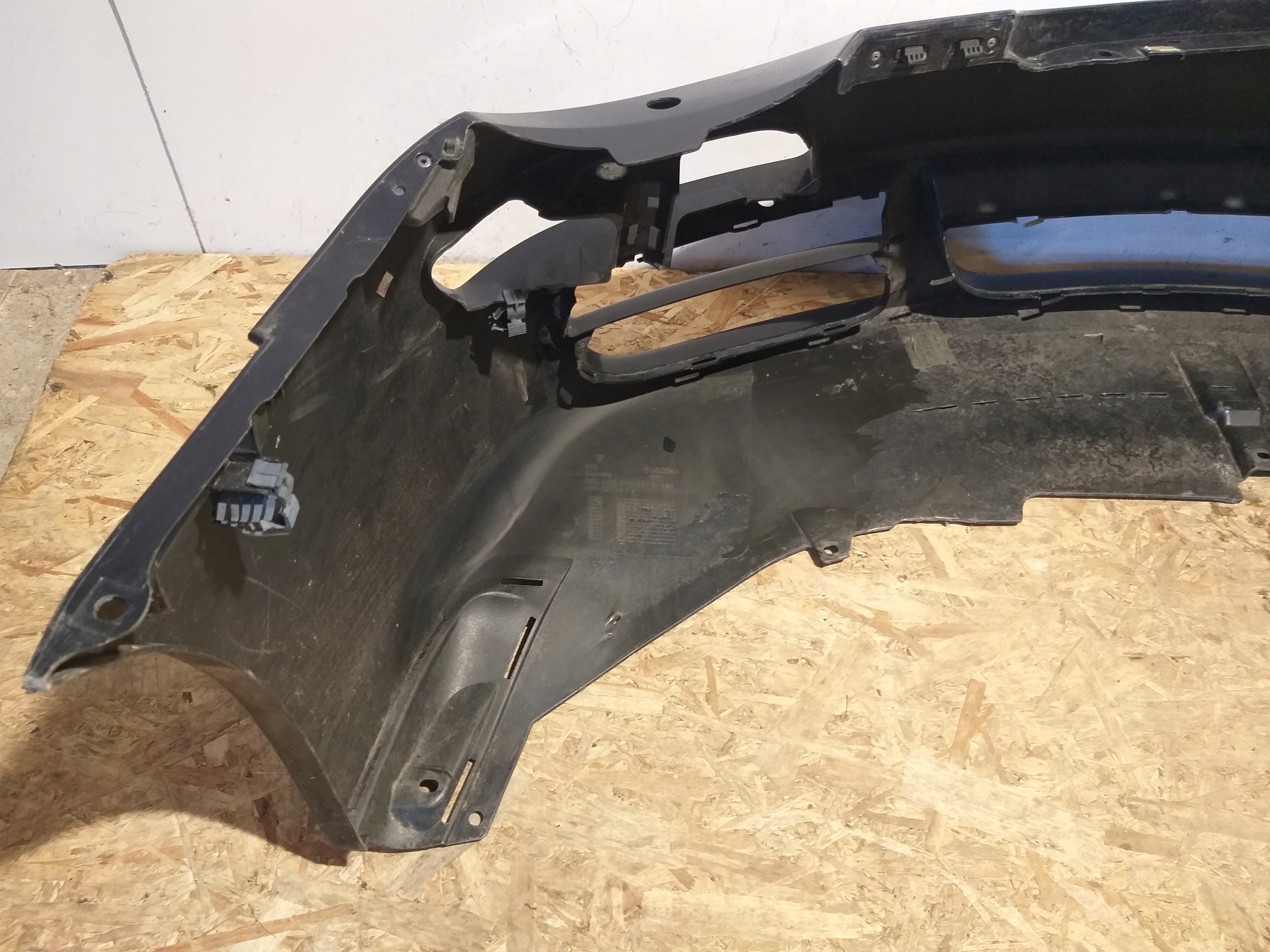 nárazník předek Porsche 977 Carrera 04-08