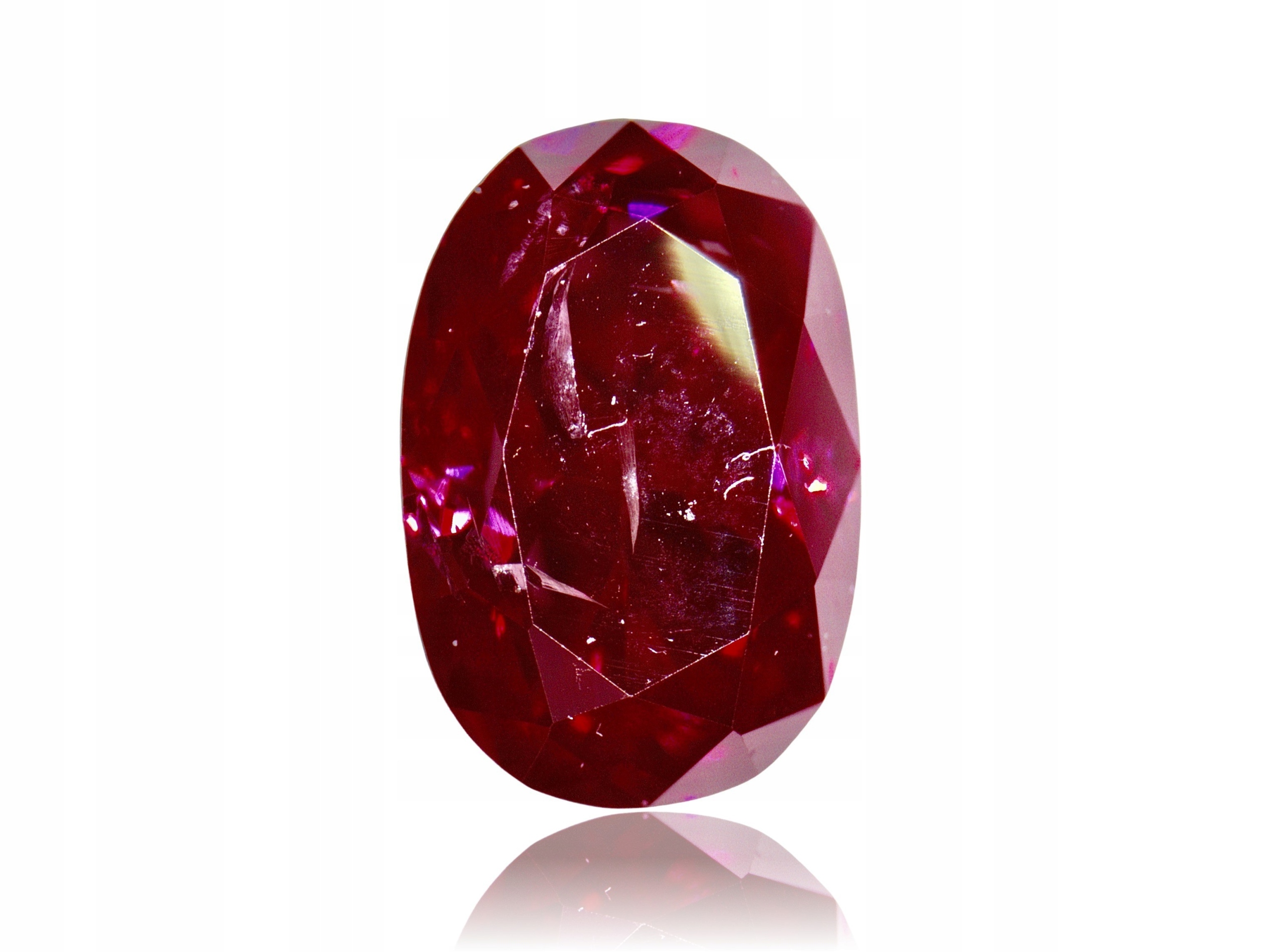 Diamant 0.10ct Červený Ovál SI2 eCertifikát Wbd