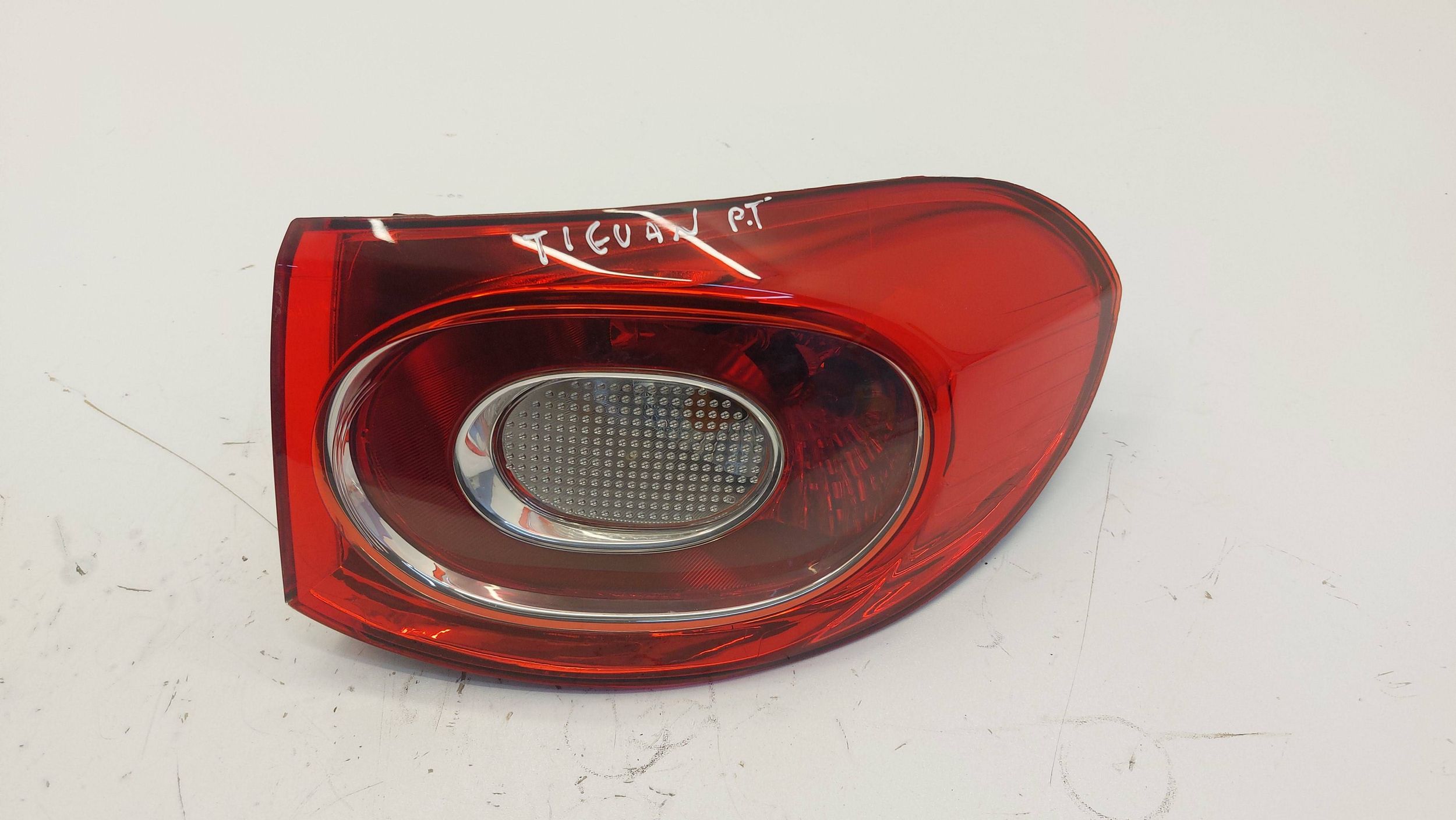 VW TIGUAN 5N 07r> light right rear part rear DEPO