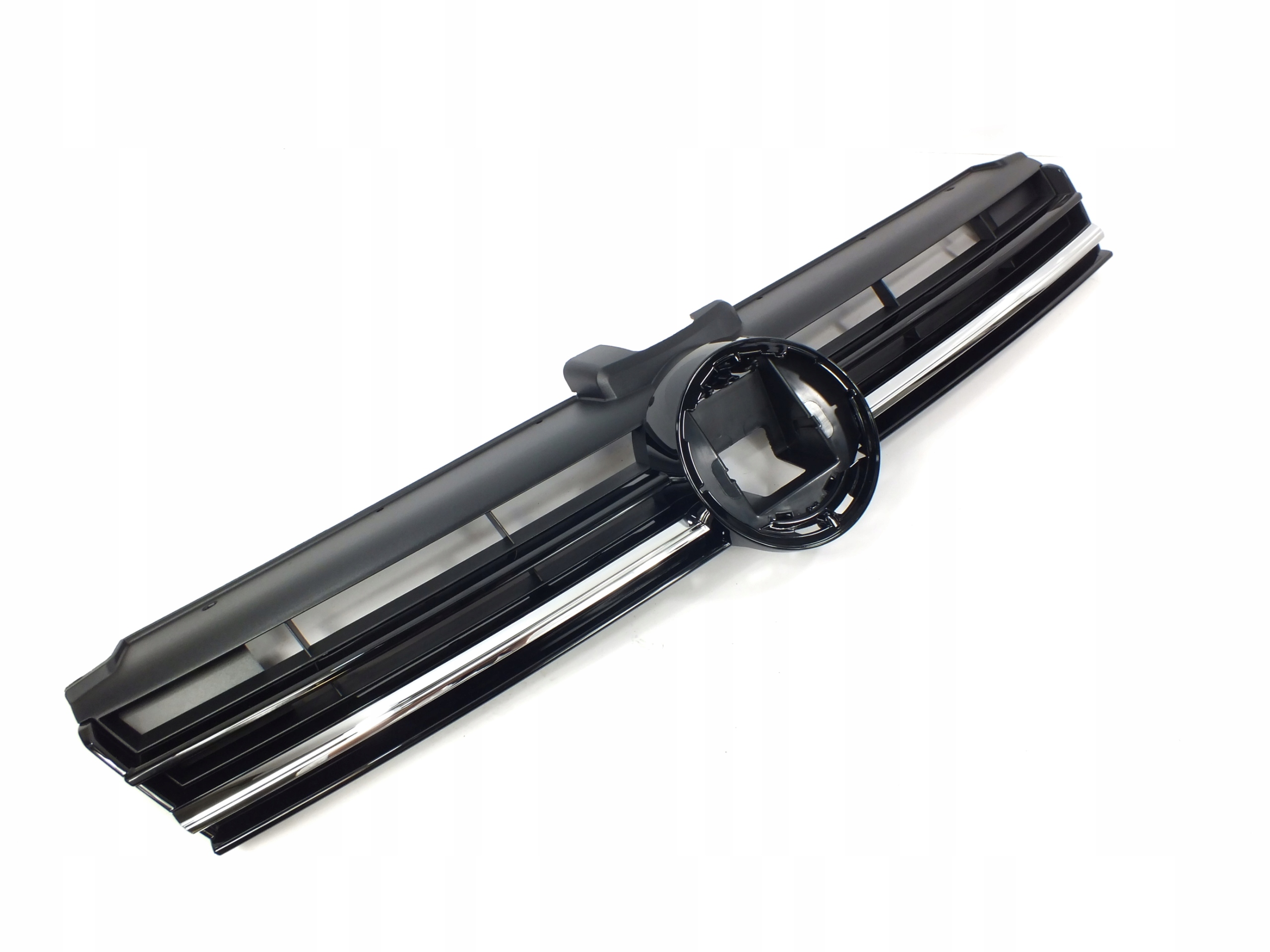 решетка радиатора vw GOLF VII 5G0853651CC