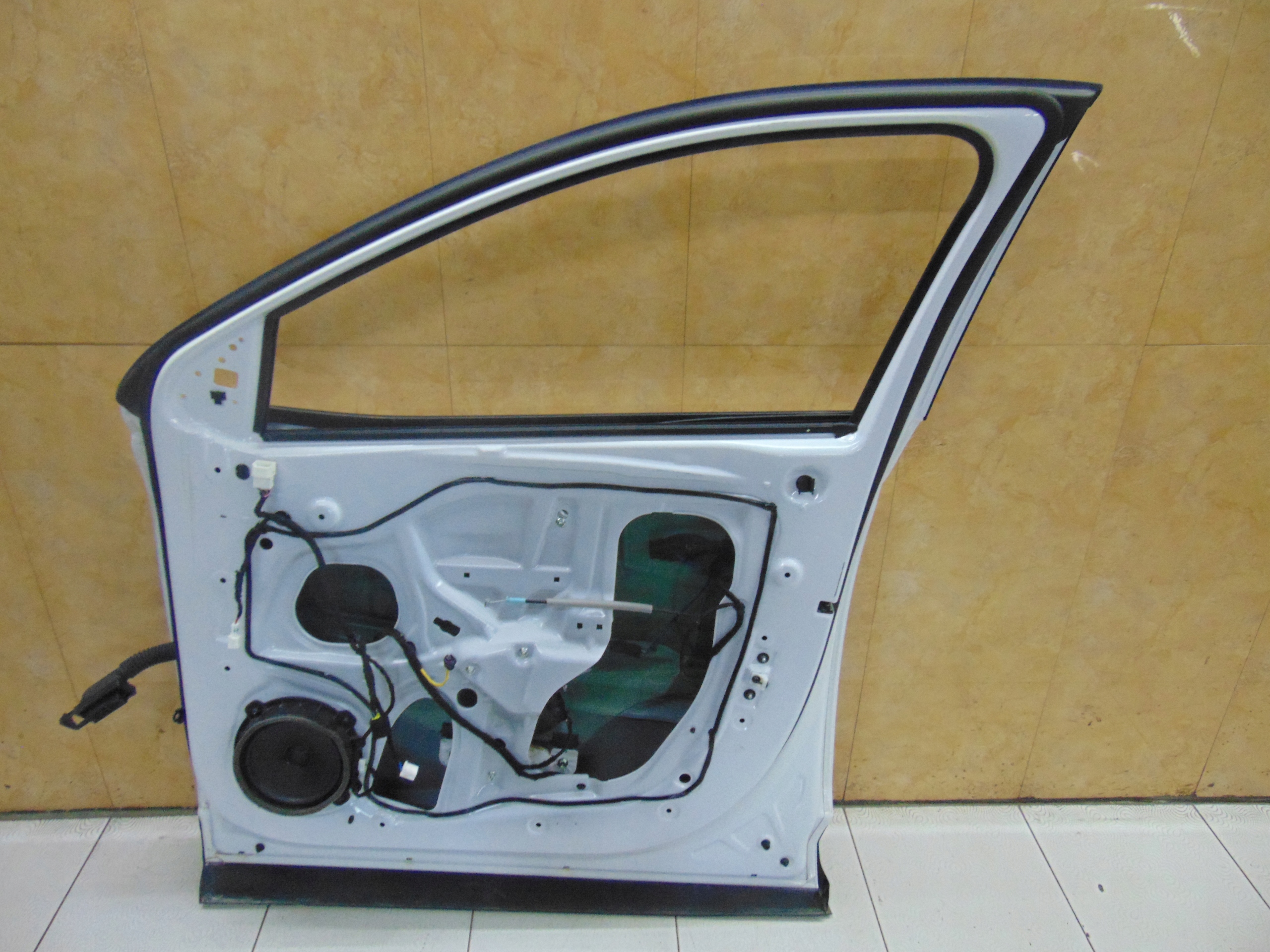 dveře předek přední pravé HYUNDAI TUCSON IV