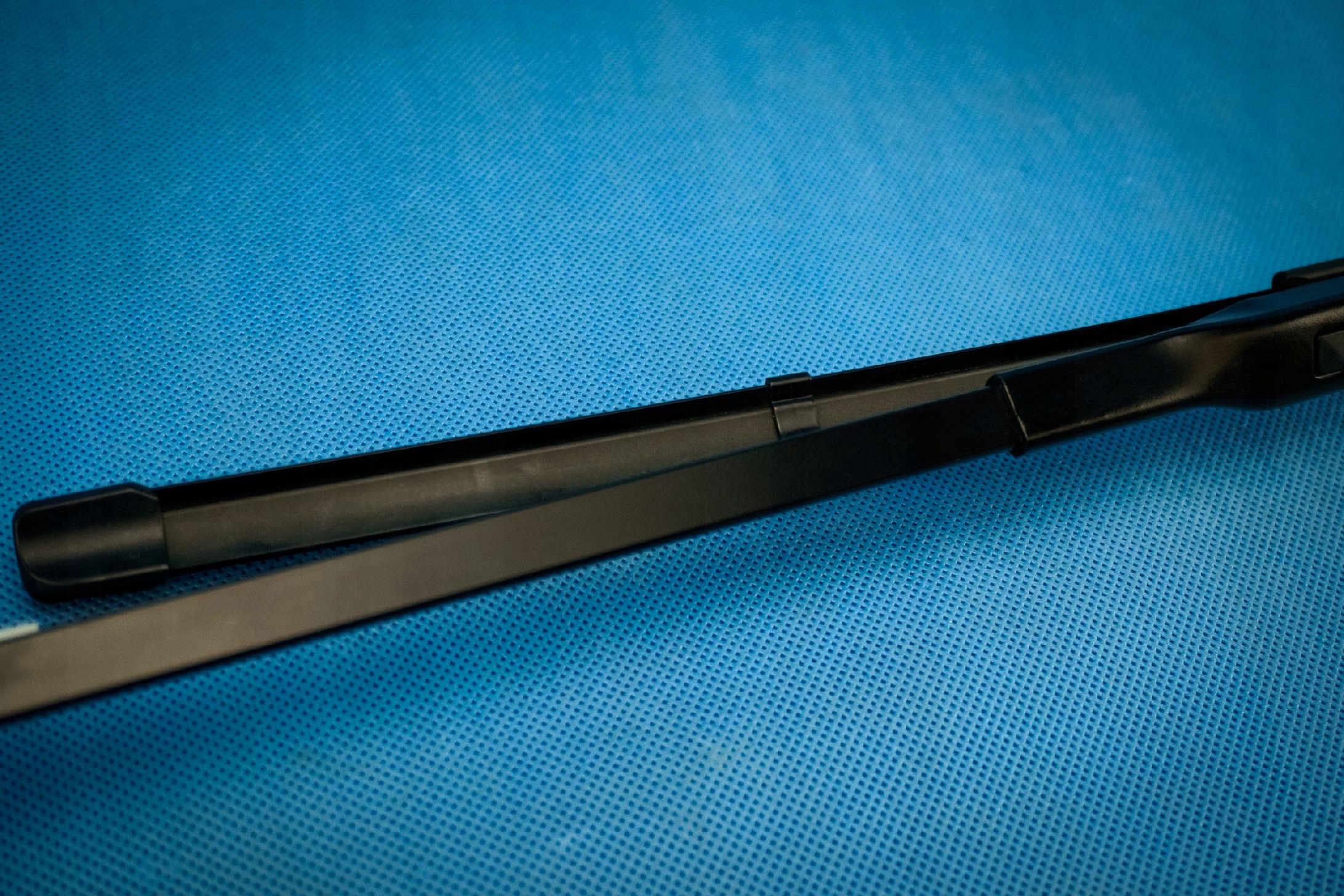 wiper arm pioro Audi A8 4N 4N1955408D