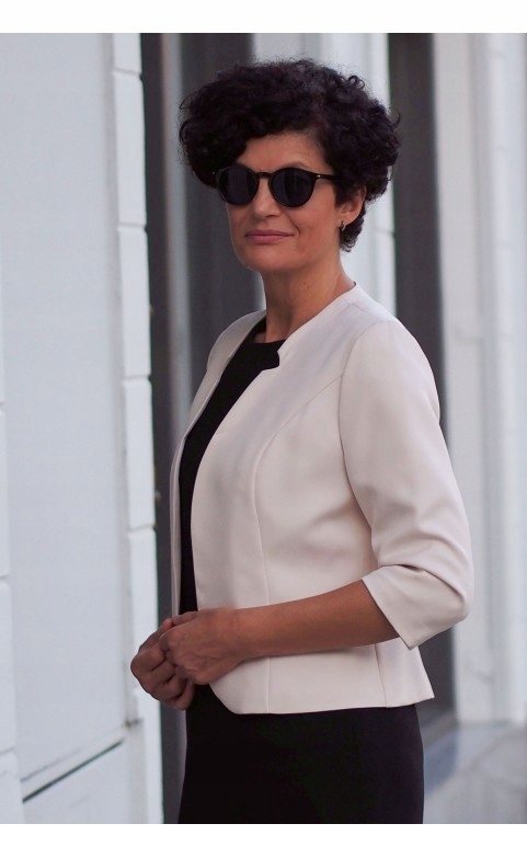 NIEZAPINANY ELEGANCKI ŻAKIET BOLERKO BEŻOWY 38 Marka Choice