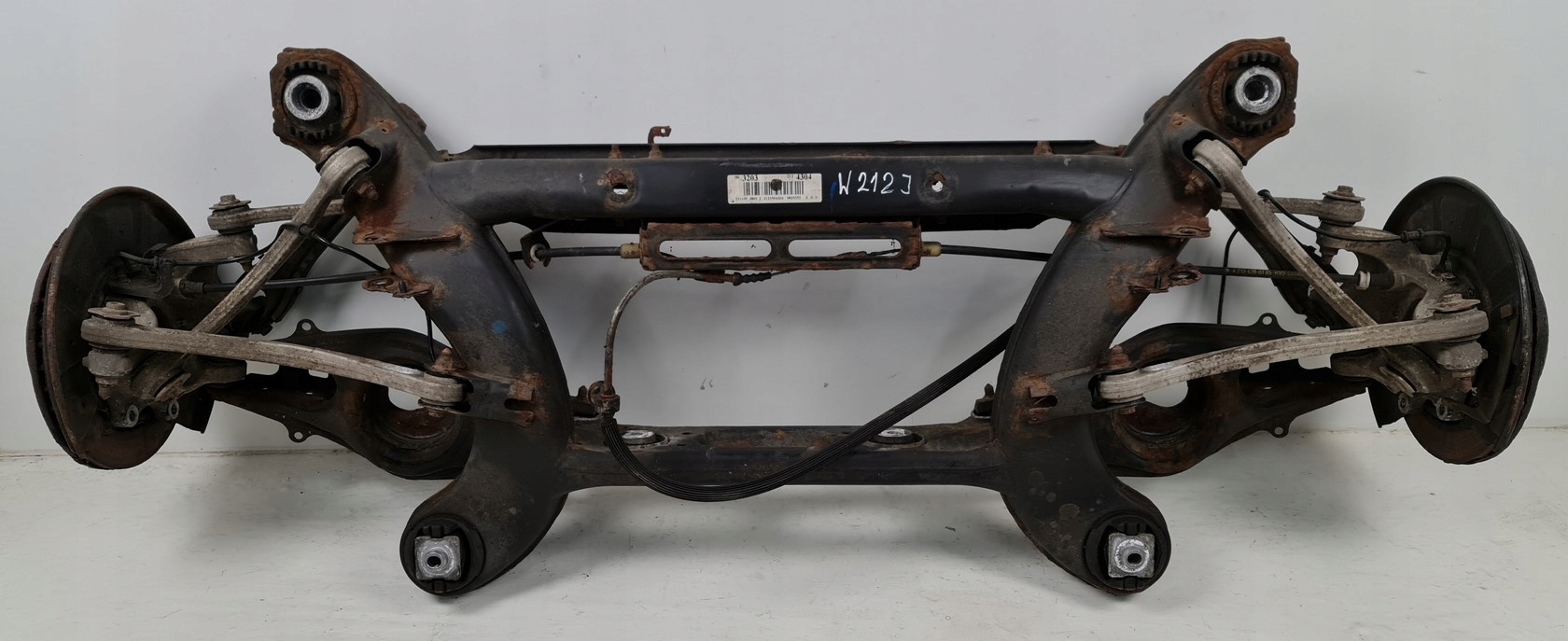 ZAWIESZENIE TYLNE BELKA OŚ TYŁ MERCEDES W212
